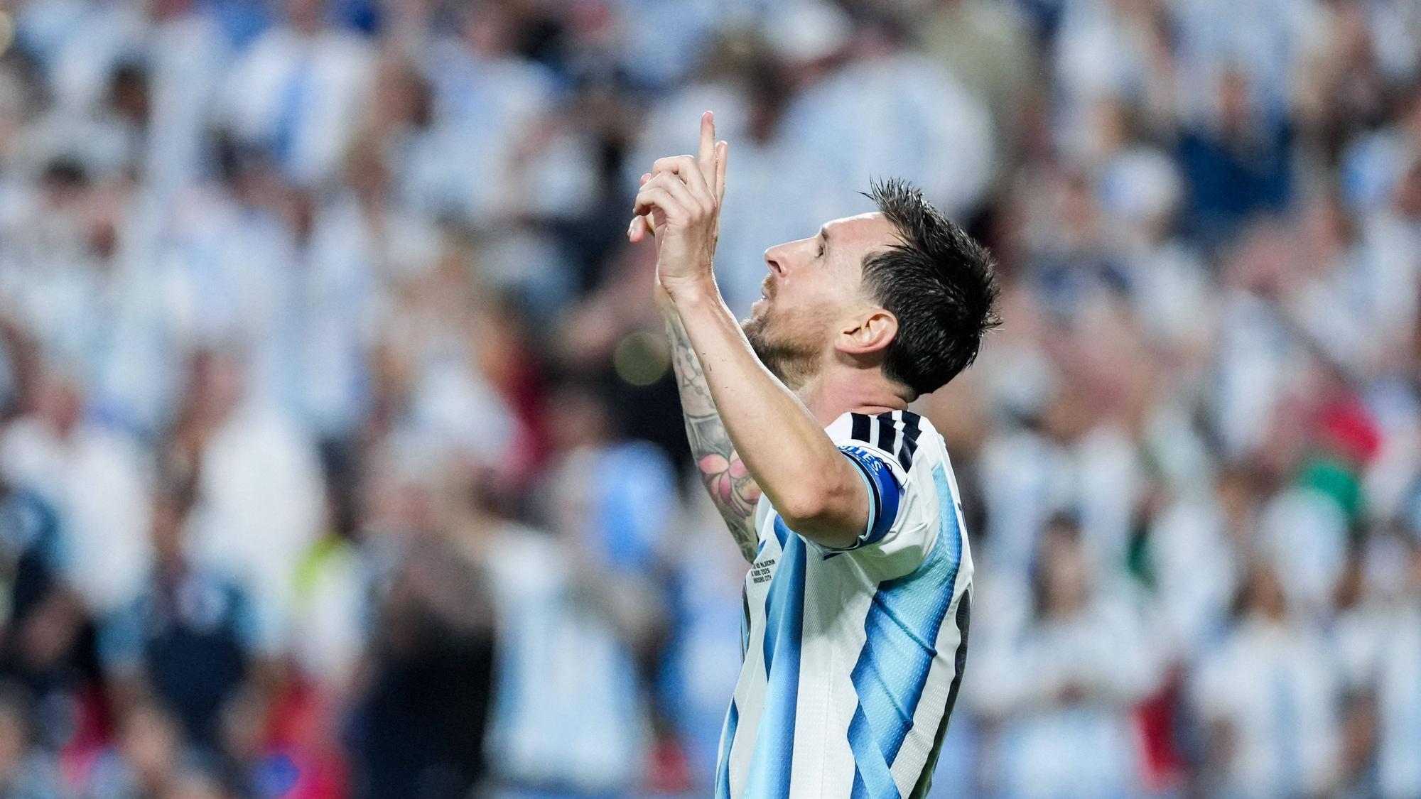Lionel Messi jubelt.
