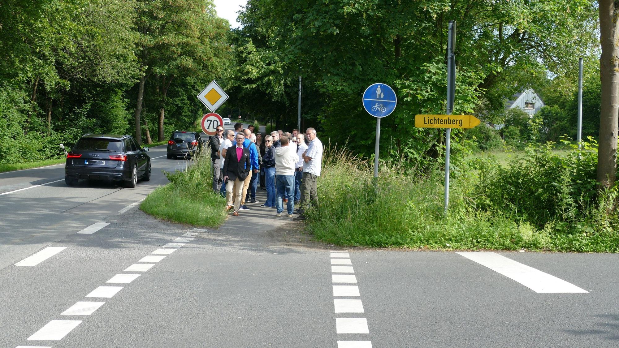 Besonders an der Kreuzung B8/Oberdorf, aus der auch Busse kommen, geschehen häufig Unfälle.