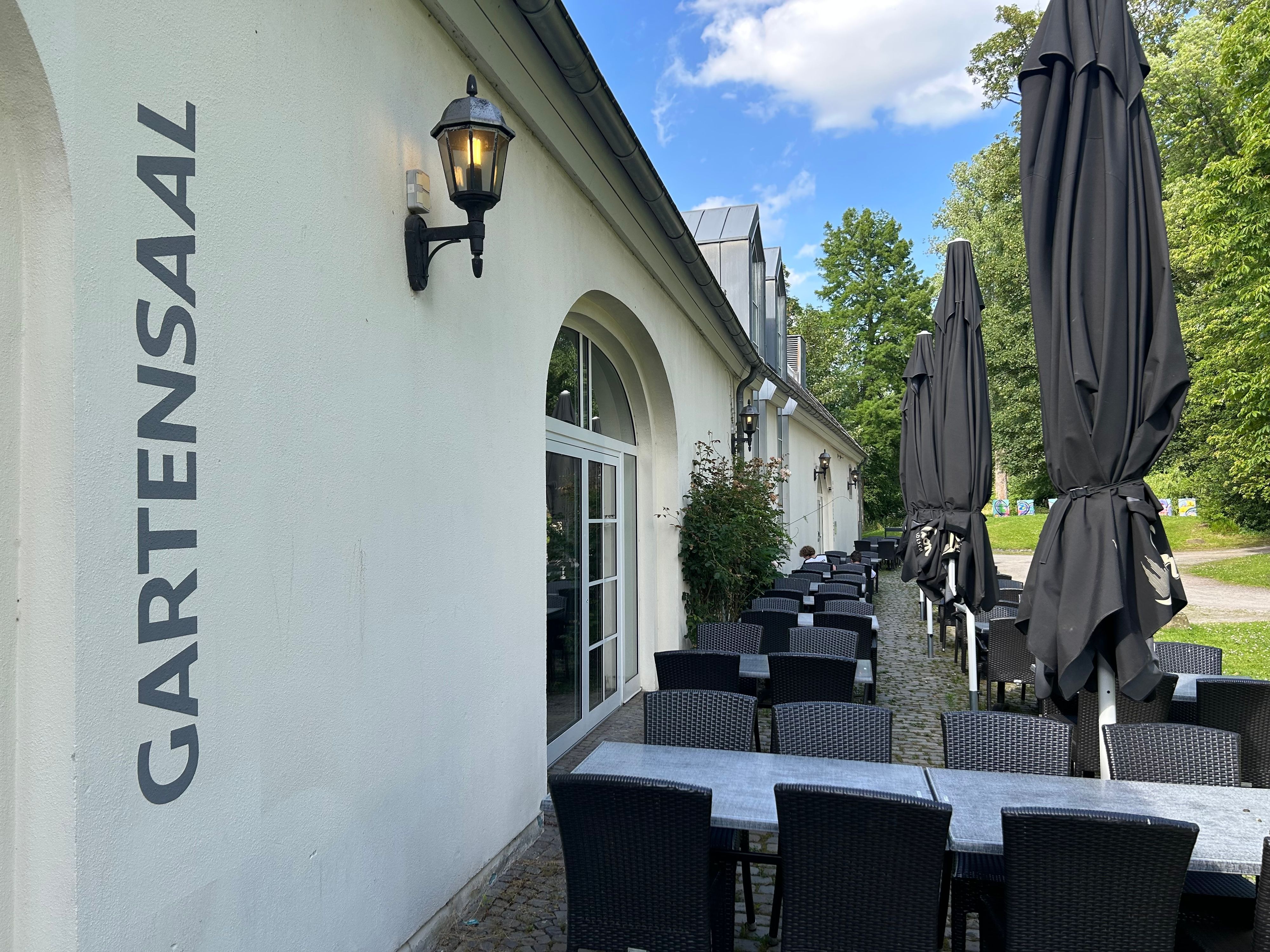 Der Herkenrath Hof soll am Schloss Morsbroich bleiben.