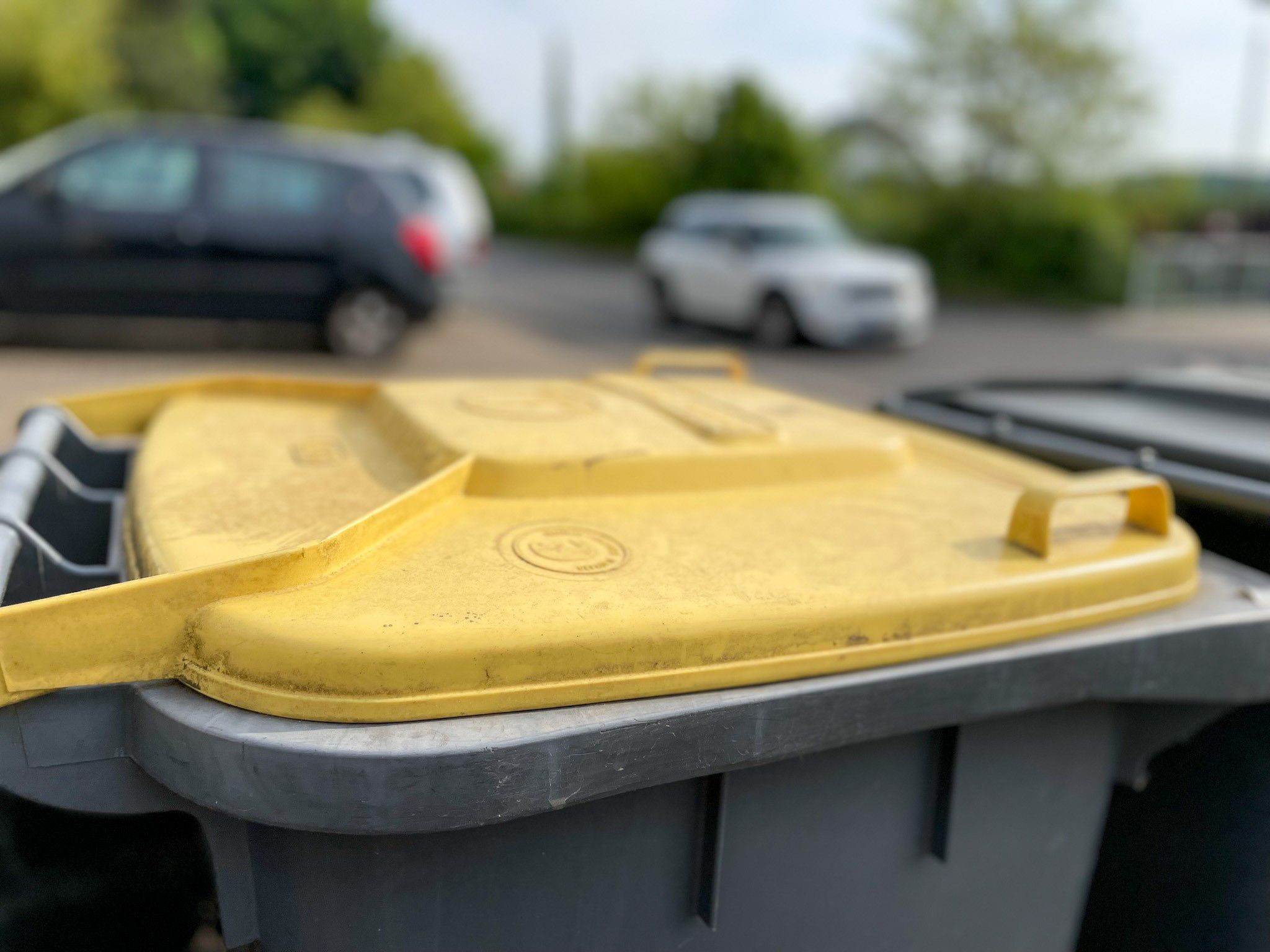 Eine Gelbe Tonne. (Symbolfoto)
