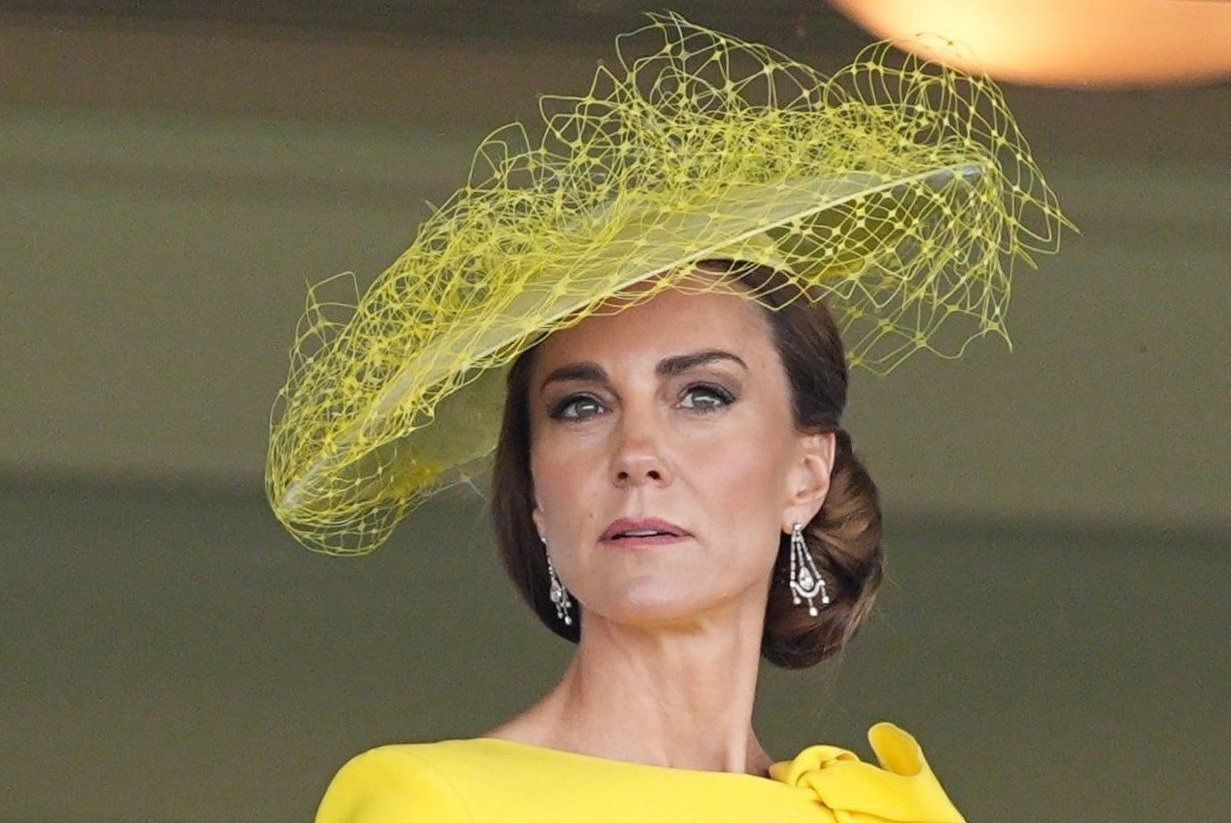 Prinzessin Kate in der königlichen Loge am zweiten Tag des Royal Ascot auf der Pferderennbahn von Ascot in Berkshire.