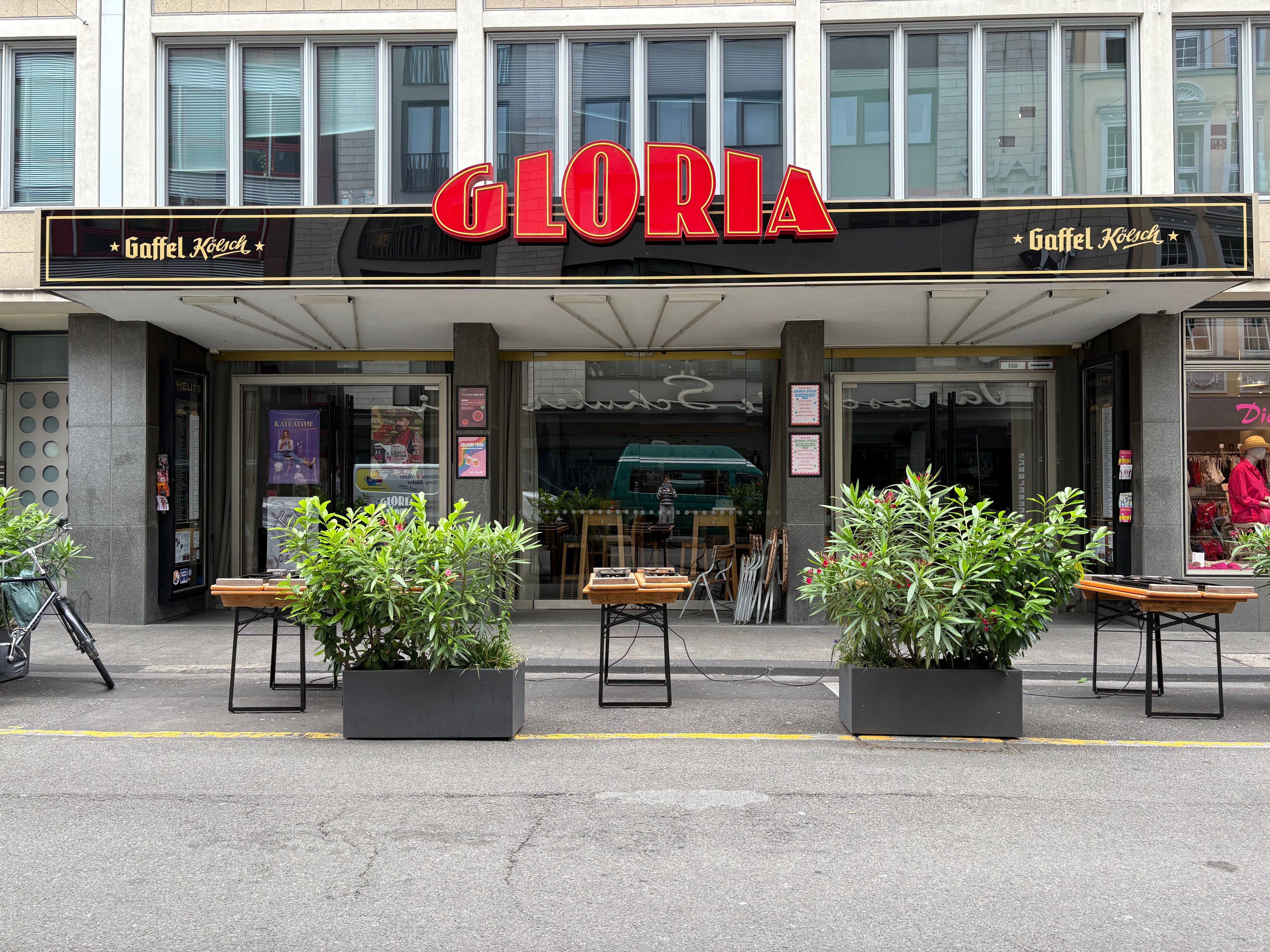 Das Gloria Theater.