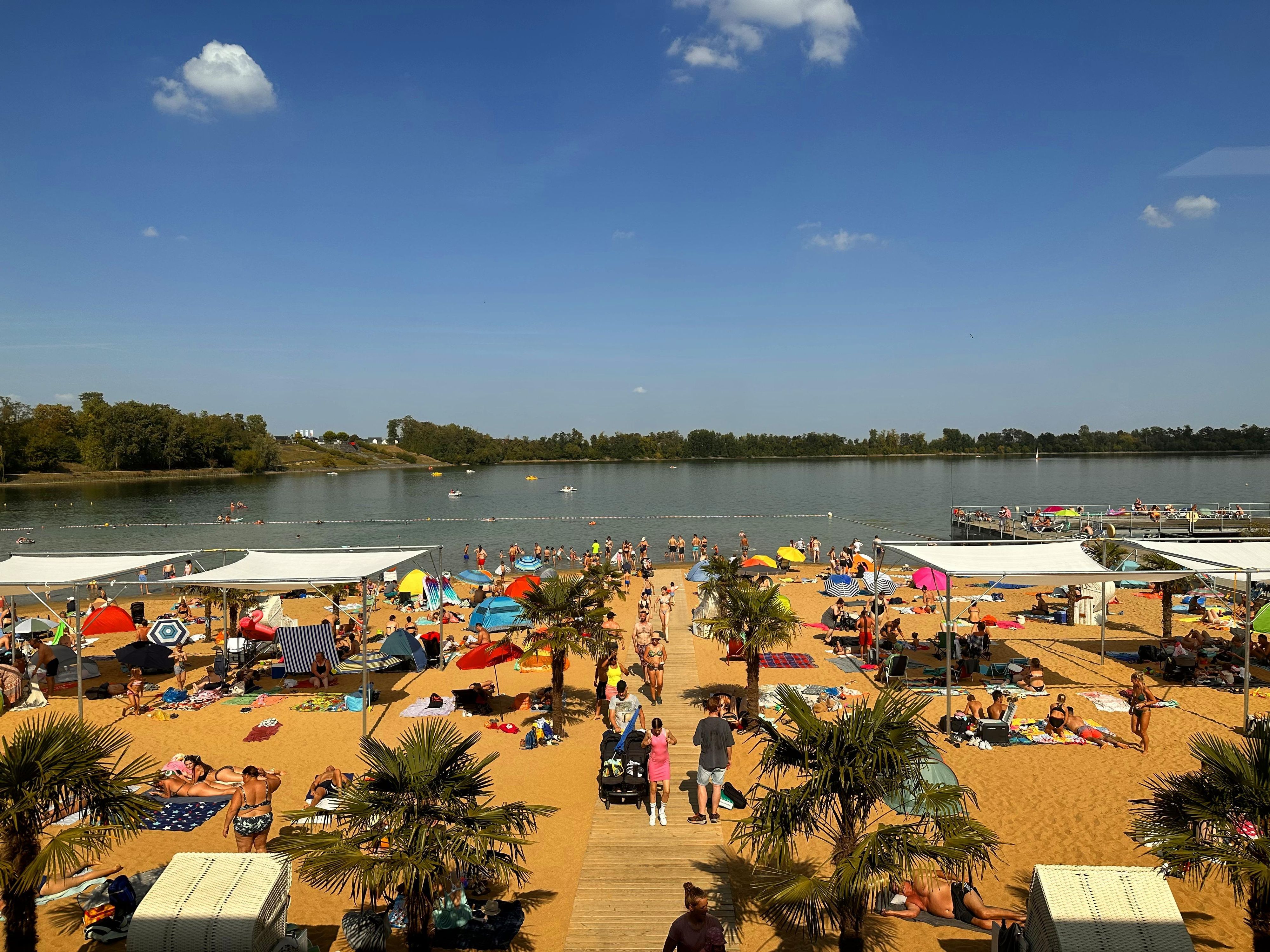 Blick auf das Strandbad im Zülpicher Seepark (Archivfoto).