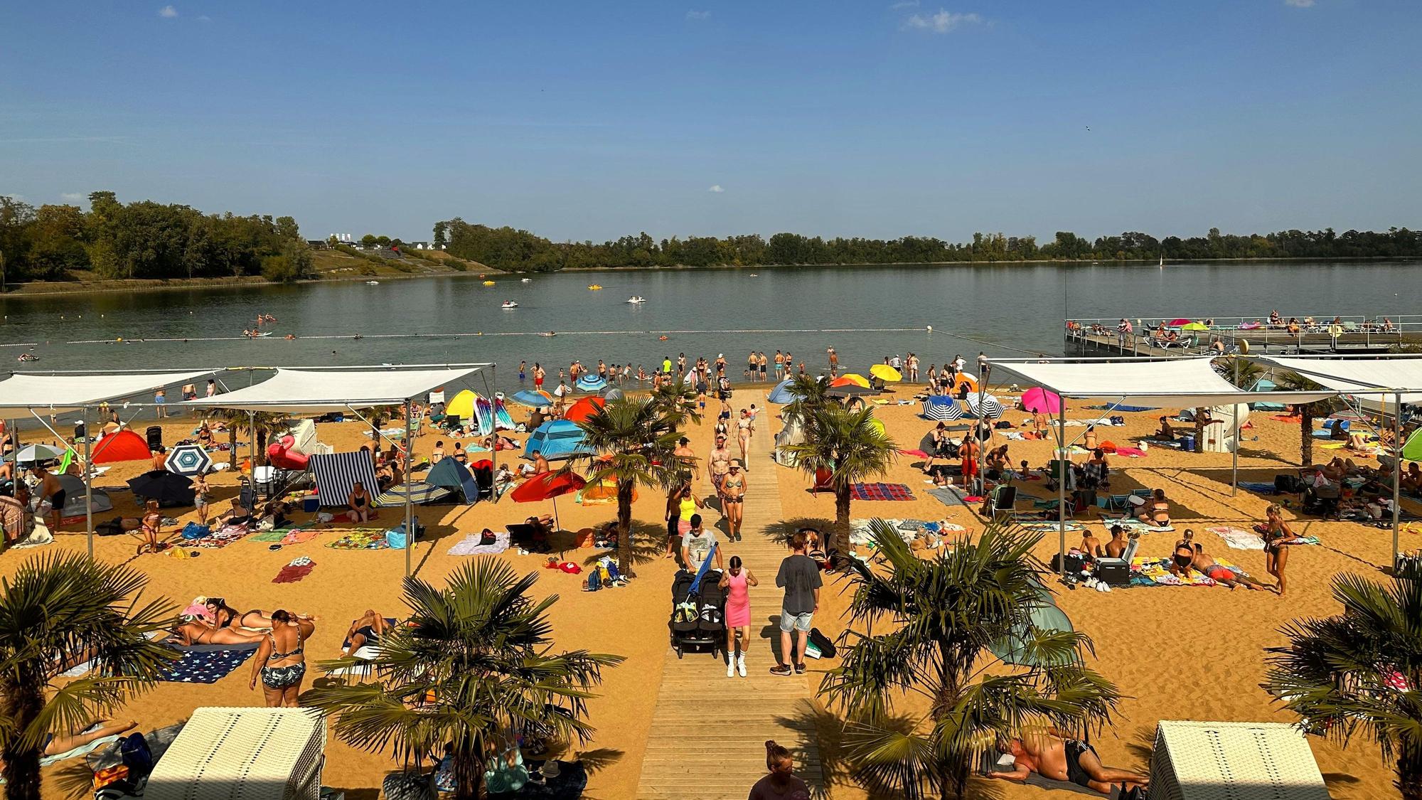 Blick auf das Strandbad im Zülpicher Seepark (Archivfoto).