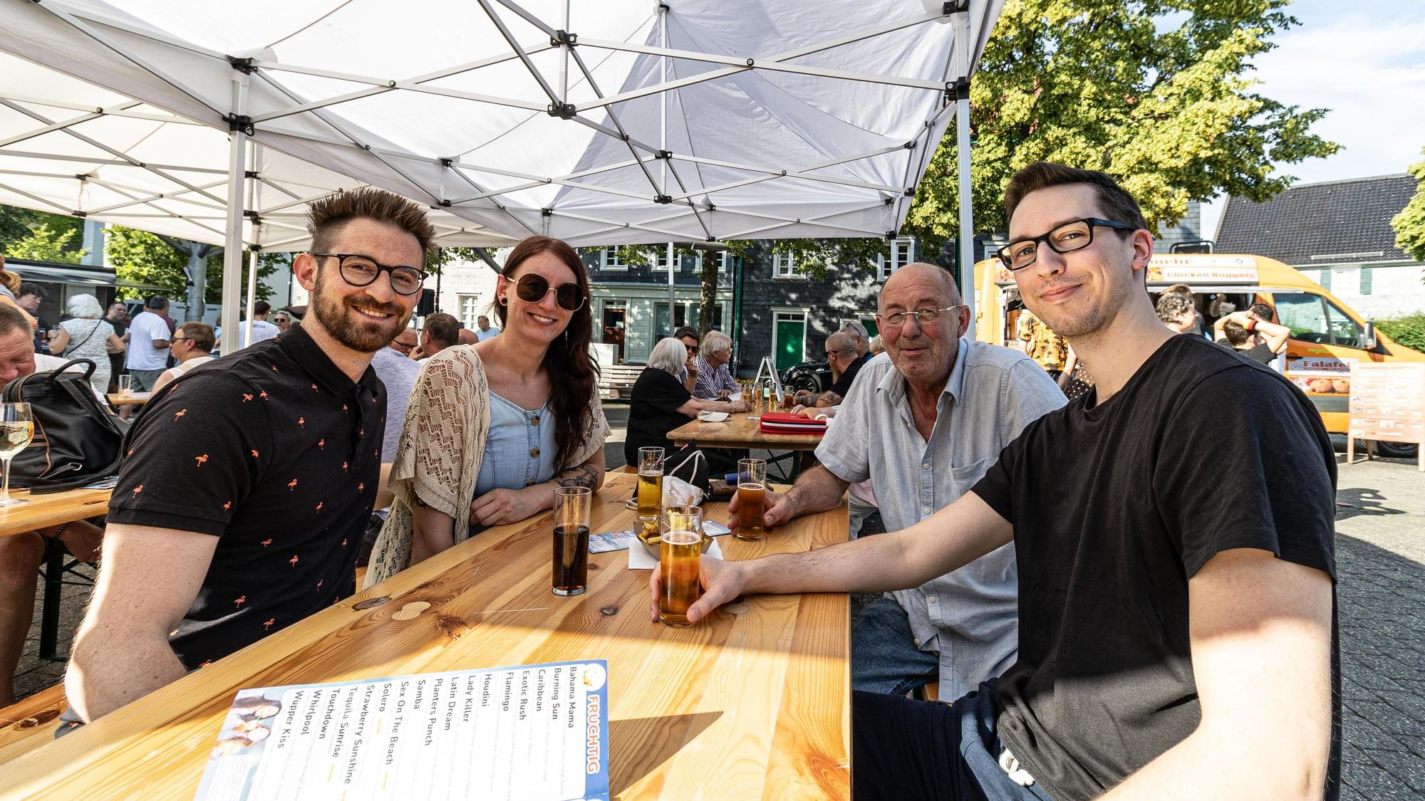 Familie Köpke hatte Spaß auf dem bergischen Feierabendmarkt.