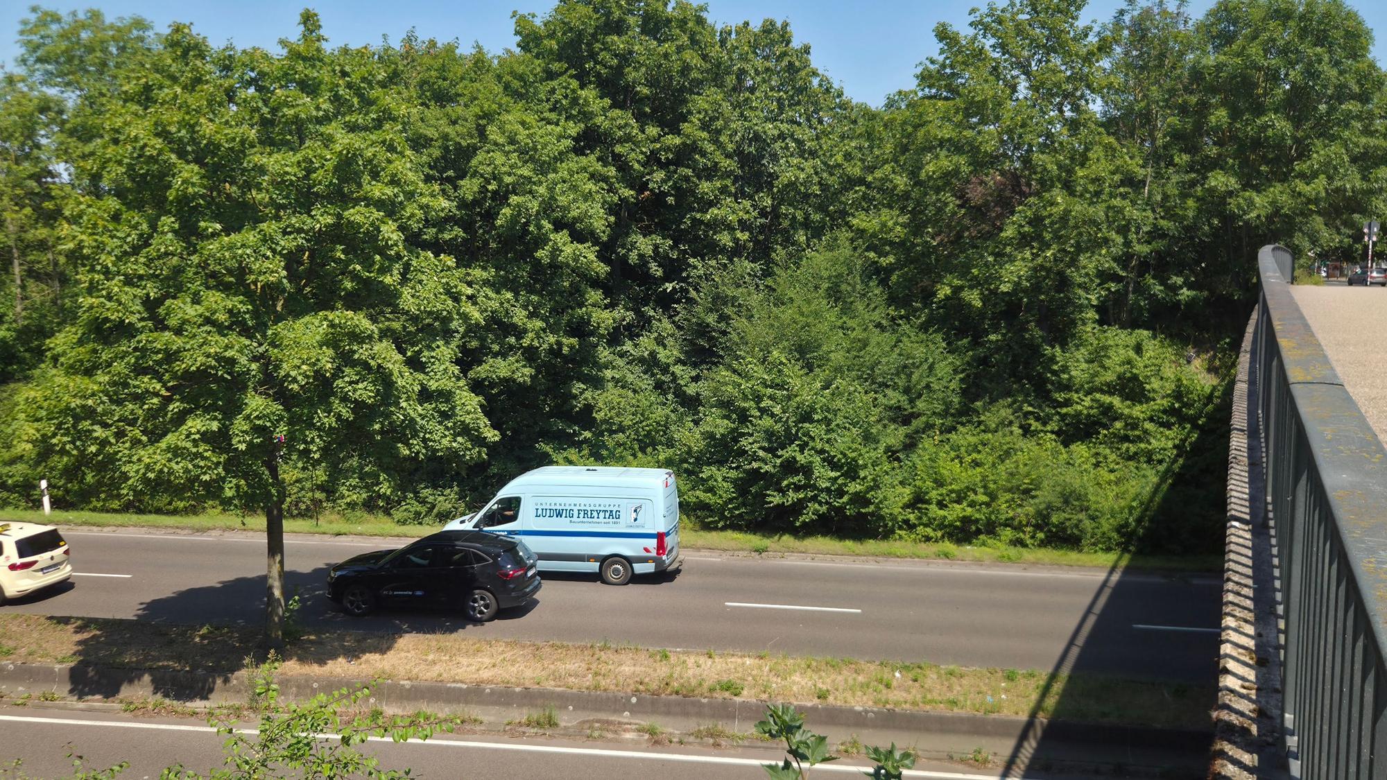 An dieser Stelle soll eine neue Ausfahrt vom Militärring auf die Stolberger Straße entstehen.