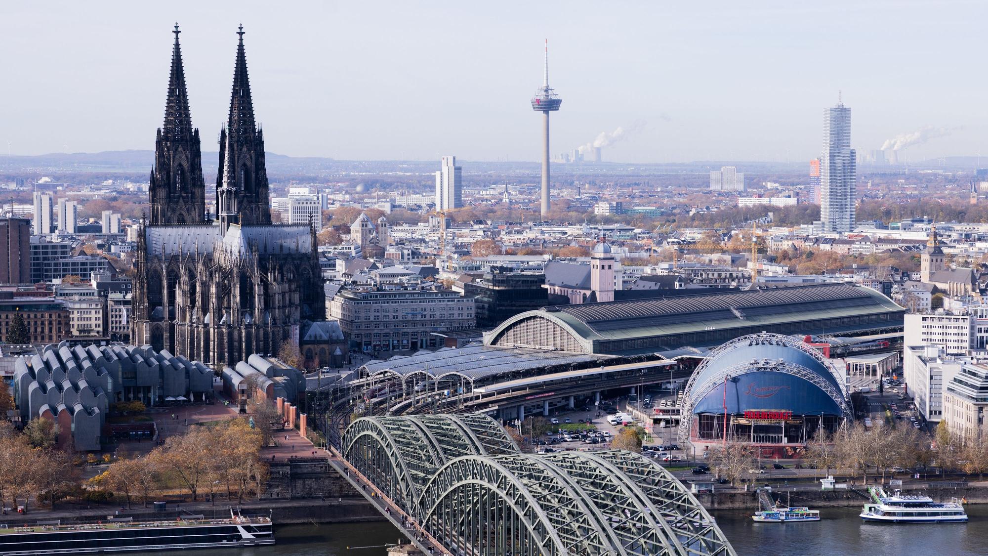 Der Kölner Hauptbahnhof wird im Januar 2027 erneut für elf Tage gesperrt. (Archivbild)