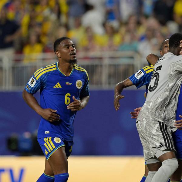 Die Curacao-Spieler jubeln nach dem Unentschieden gegen Ecuador.