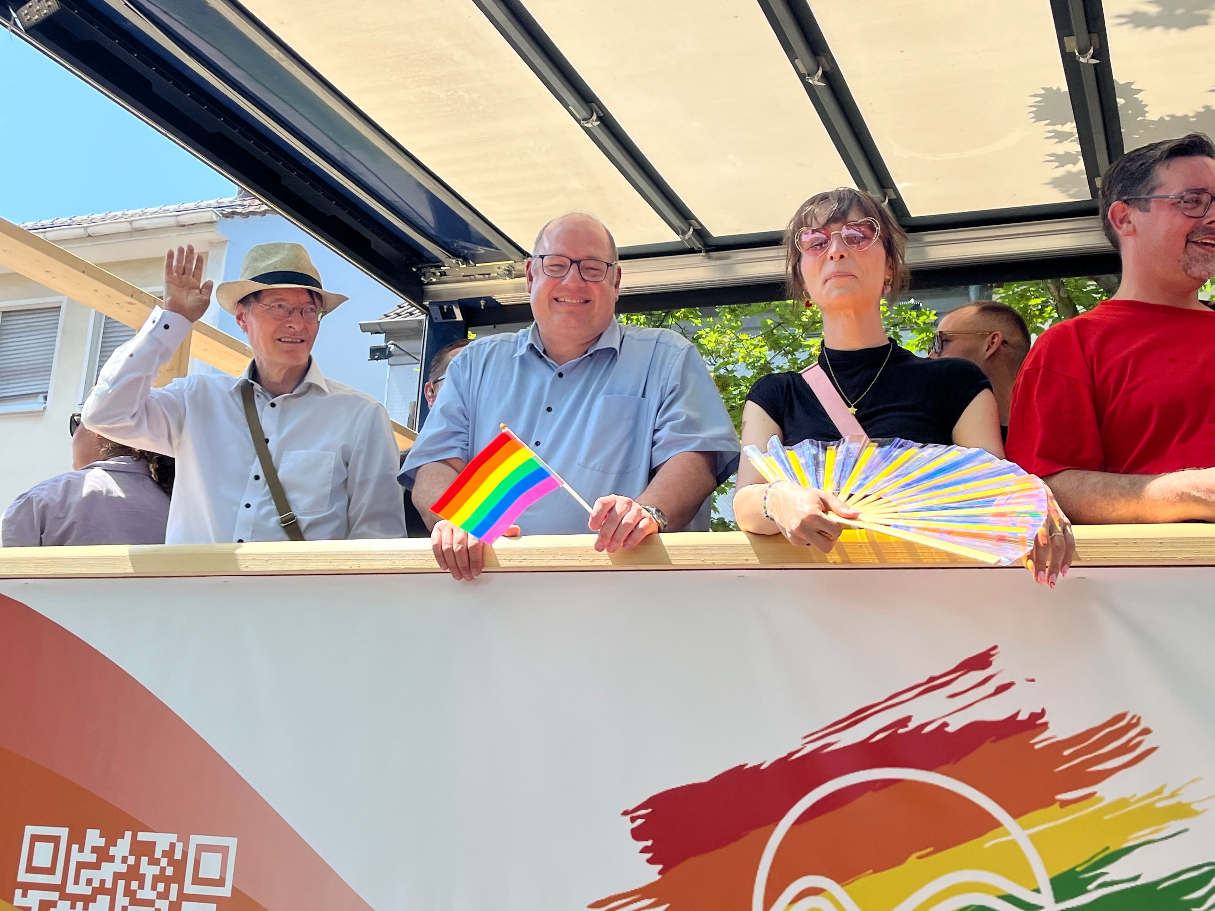 Politische Prominenz: Karl Lauterbach, Stefan Hebbel und Nyke Slawik
