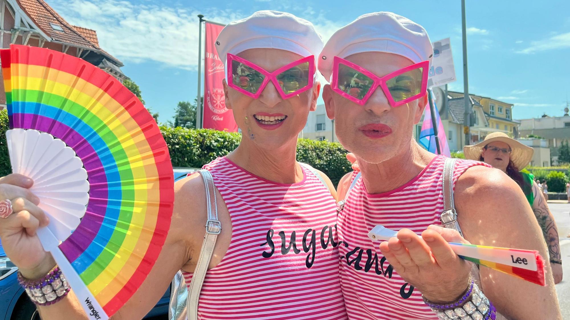 Die Sugar Twins aus Köln freuen sich über das aufgeschlossene Leverkusener Publikum.