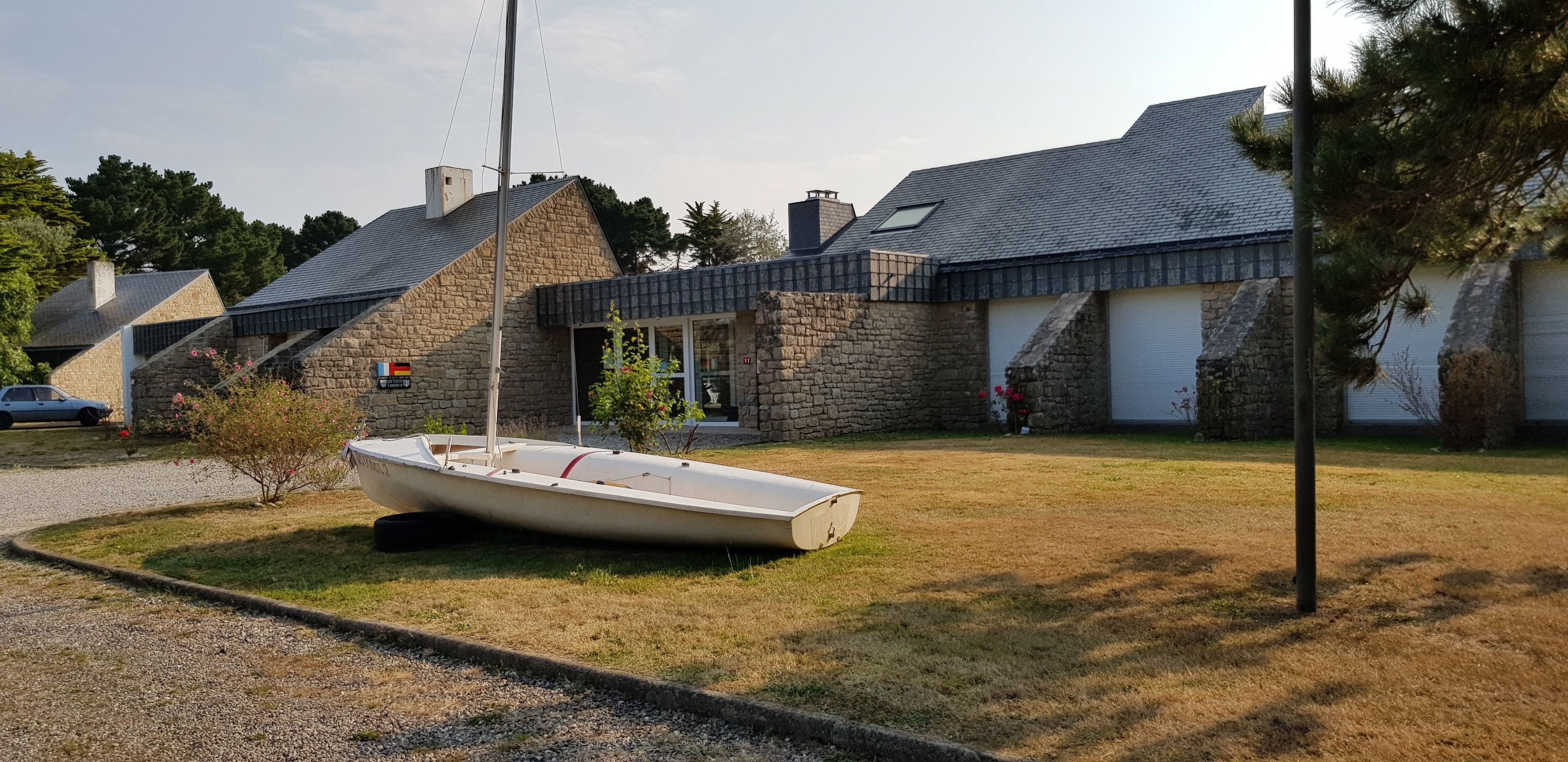 Zu sehen ist das Centre Franco-Allemand des Rhein-Erft-Kreises in Guidel in der Bretagne.