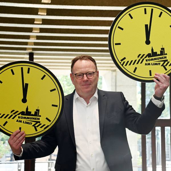 22.06.2026 Köln. Köln ist am Limit! OB, Stadtkämmerin und Beigeordneter richten gemeinsam mit Kommunen bundesweit einen Appell an Bund und Land. OB Torsten Burmester. Foto: Alexander Schwaiger