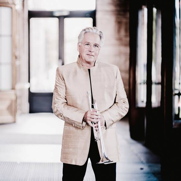 Trompetenspieler Håkan Hardenberger mit seinem Instrument