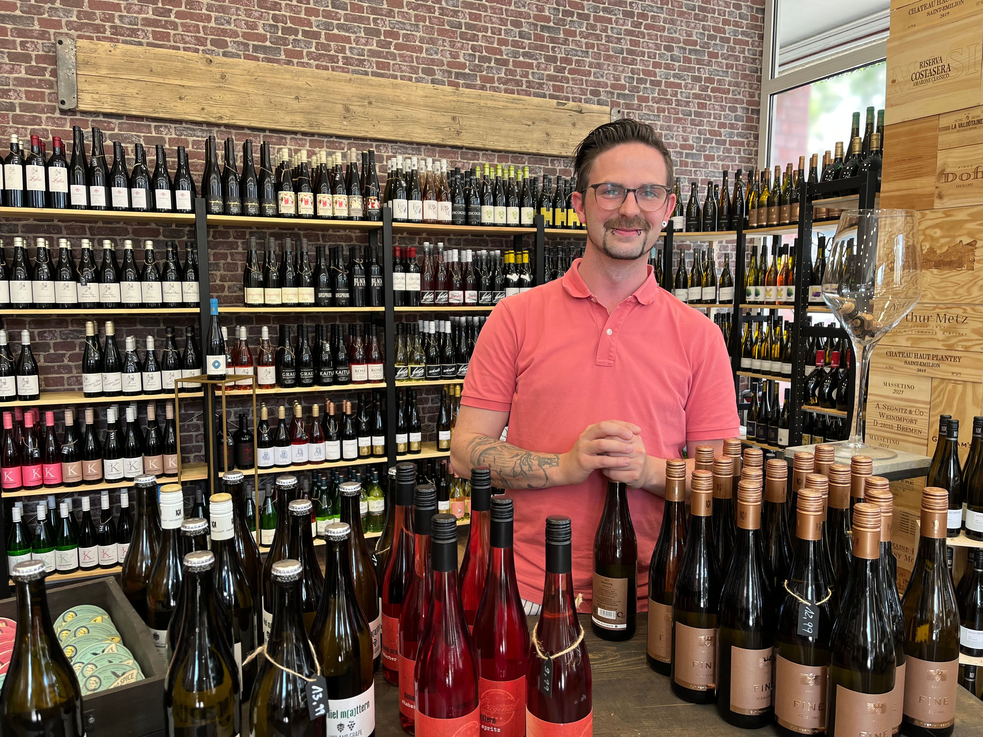 Vor allem deutsche Weine stehen bei Wurth im Laden – aus Übersee importiert er bewusst nicht.