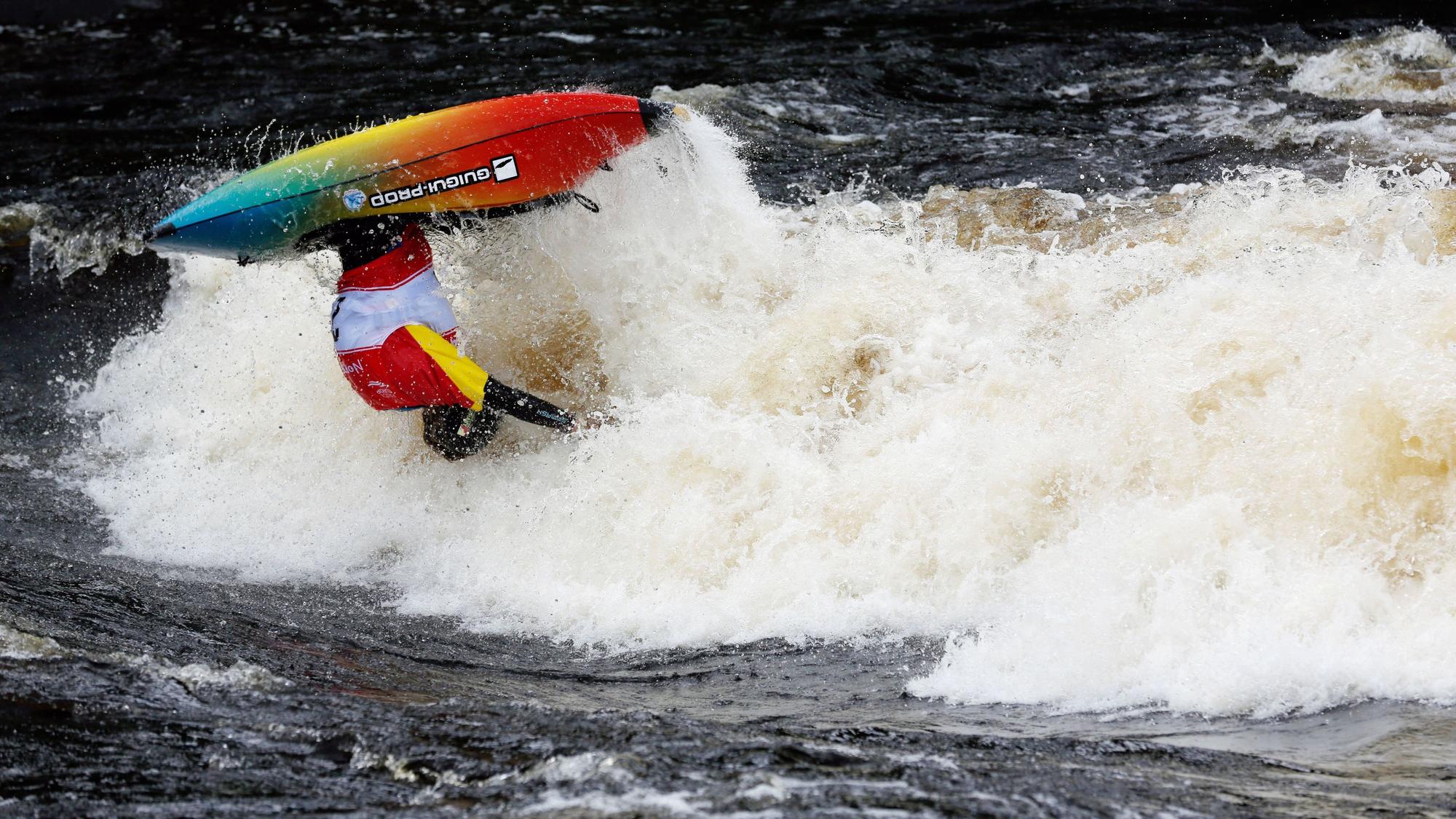 Naya Daruwala bei der Europameisterschaft im Kanu Freestyle in Finnland.