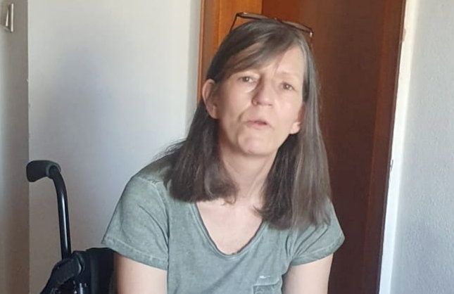 Rollstuhlfahrerin Janette Bongart soll aus ihrer Wohnung geklagt werden.