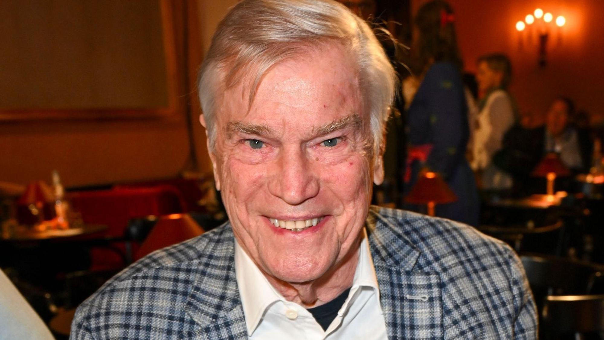 Jochen Busse ist in eine Seniorenresidenz gezogen. (Bild: 2025 Getty Images/Hannes Magerstaedt)