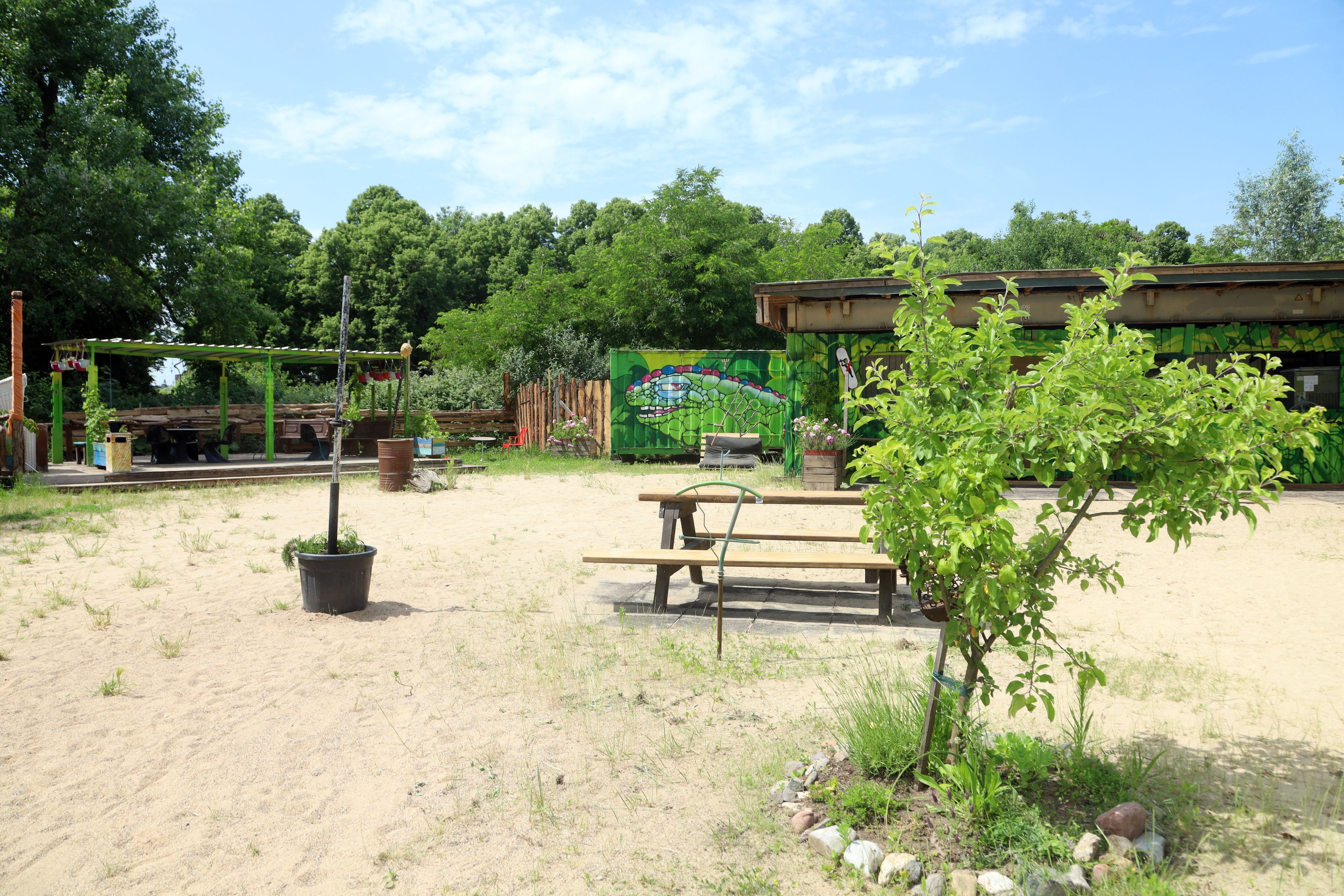Das Open-Air-Gelände auf der Südbrücke.