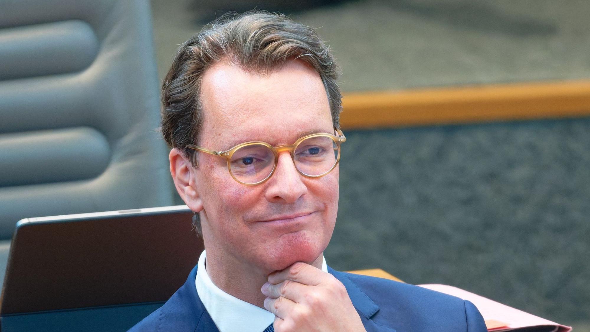 Hendrik Wüst (CDU) ist seit 2021 Ministerpräsident von NRW.