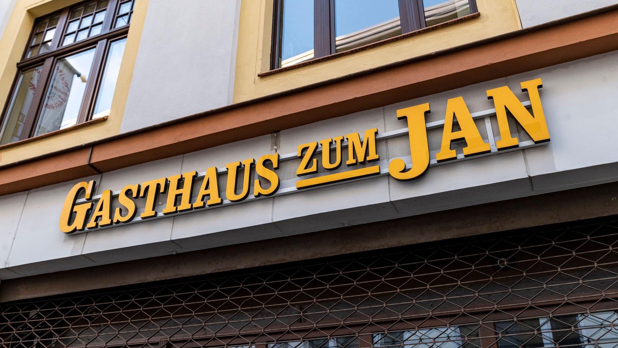 Das Traditionslokal Gasthaus Zum Jan auf der Tieboldsgasse in der Kölner Innenstadt hat einen neuen Betreiber. (Archivbild)