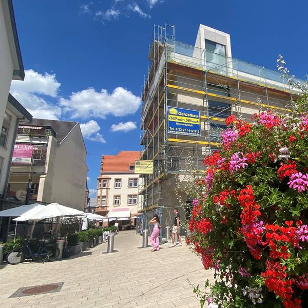 Zu sehen ist das Brühler Rathaus.