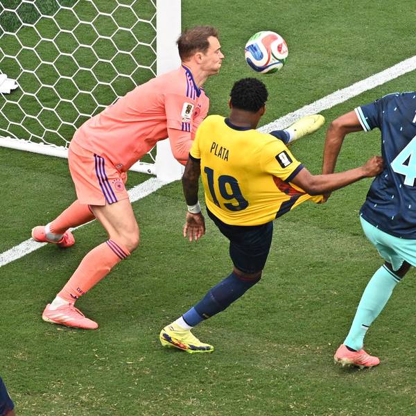 Gonzalo Plata (M, Ecuador) trifft zum 2:1.