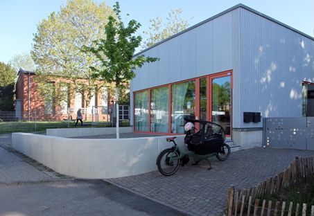 Architekt Thomas Knüvener von Knüvener Architekturlandschaft hat den Außenbereich des Jugendhauses Sürth neu gestaltet