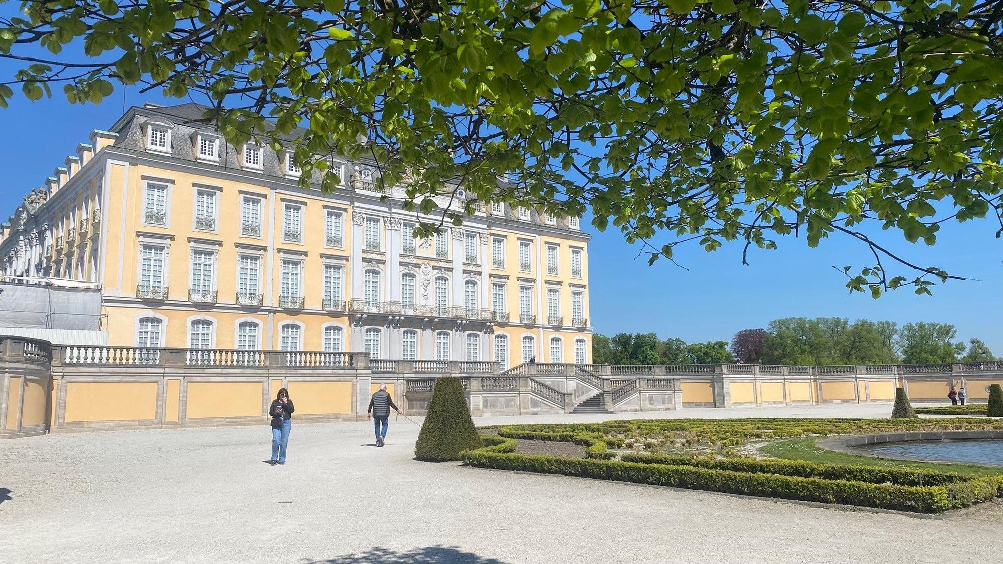Zu sehen ist das Schloss Augustusburg.
