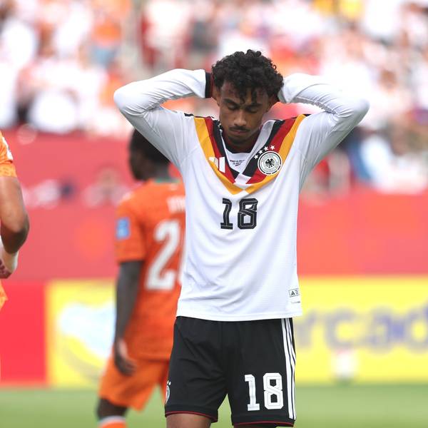 Nathaniel Brown (Deutschland) regiert nach einer vergebenen Chance.