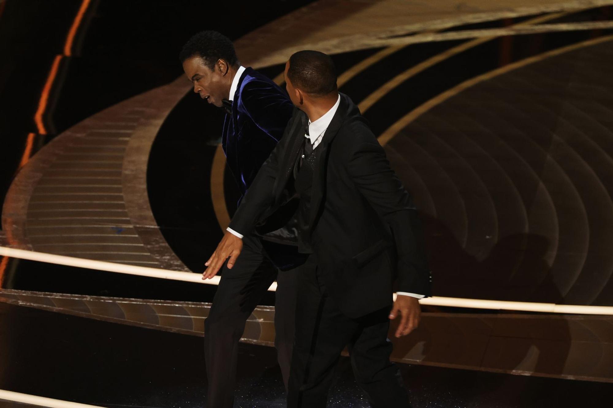 Berühmt und berüchtigt Will Smiths Ohrfeige von Chris Rock bei der Oscar-Verleihung 2022. (Bild: Neilson Barnard/Getty Images)