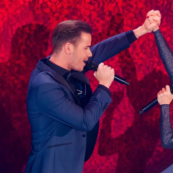 Eric Philippi und Michelle auf der Bühne.