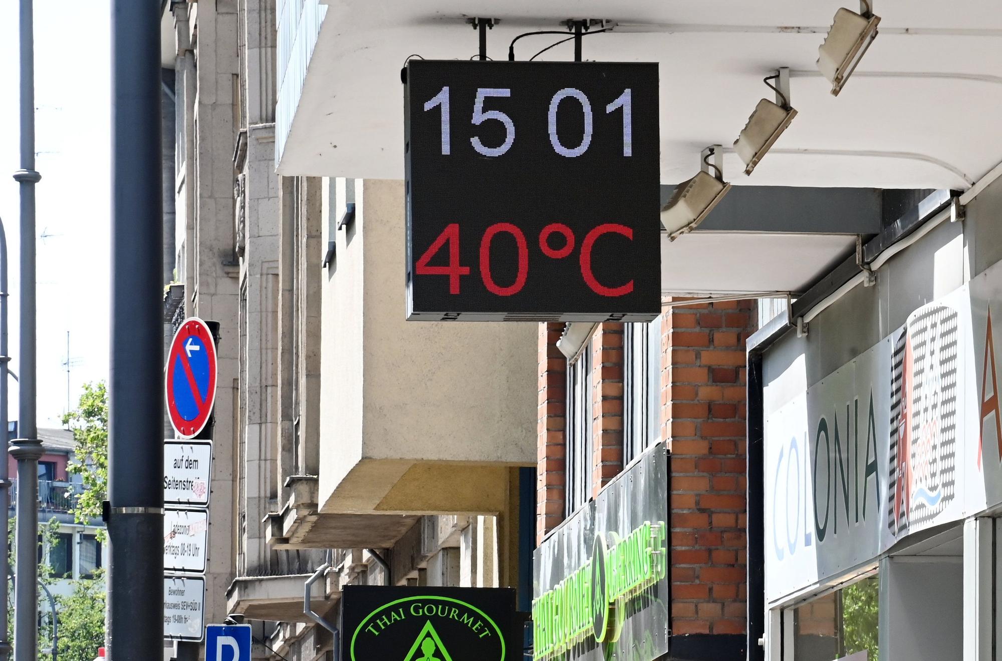 Thermometer, das 40 Grad anzeigt