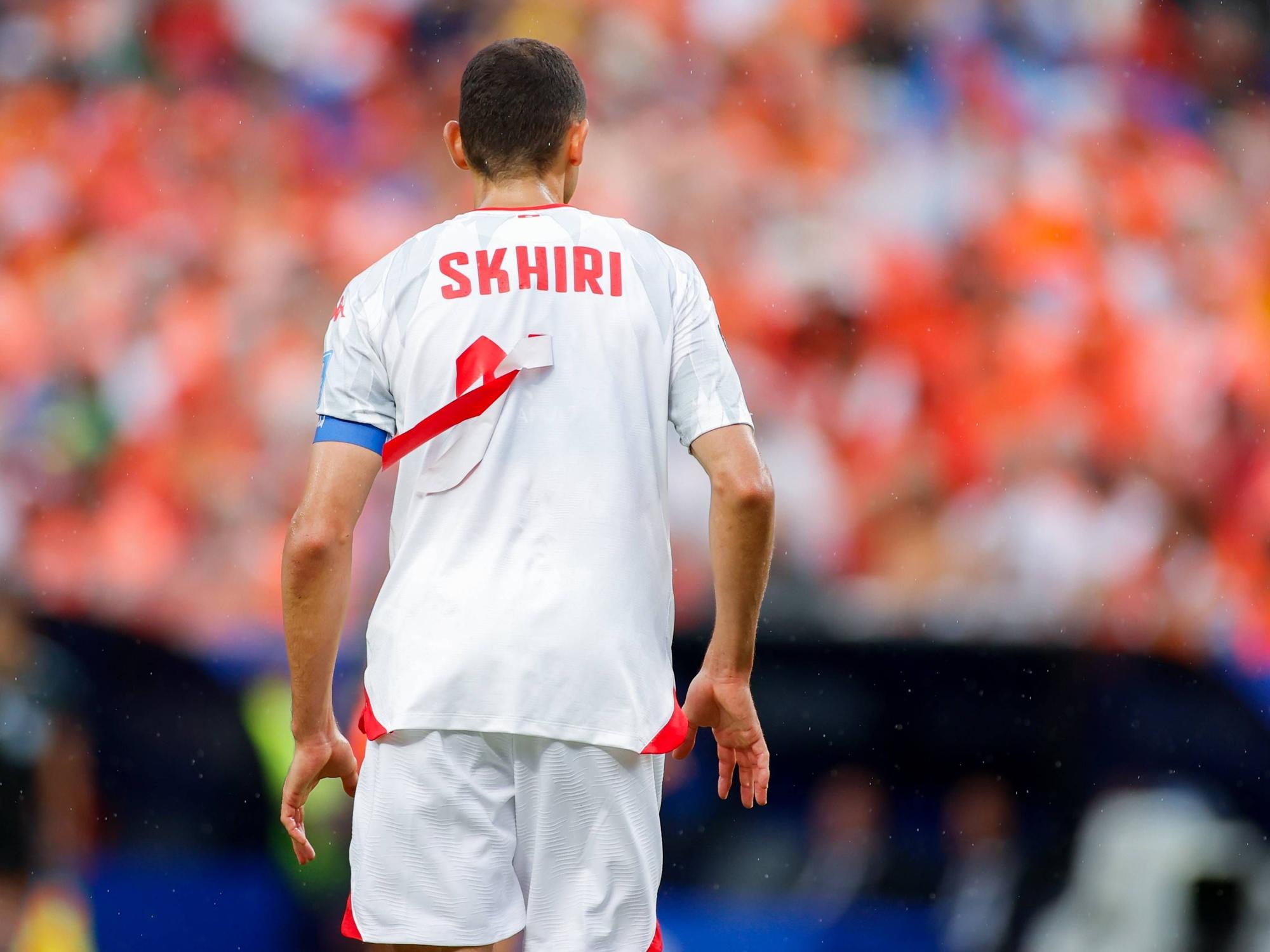 Die Rückennummer von Ellyes Skhiri löste sich beim Spiel der Tunesier gegen die Niederlande auf.