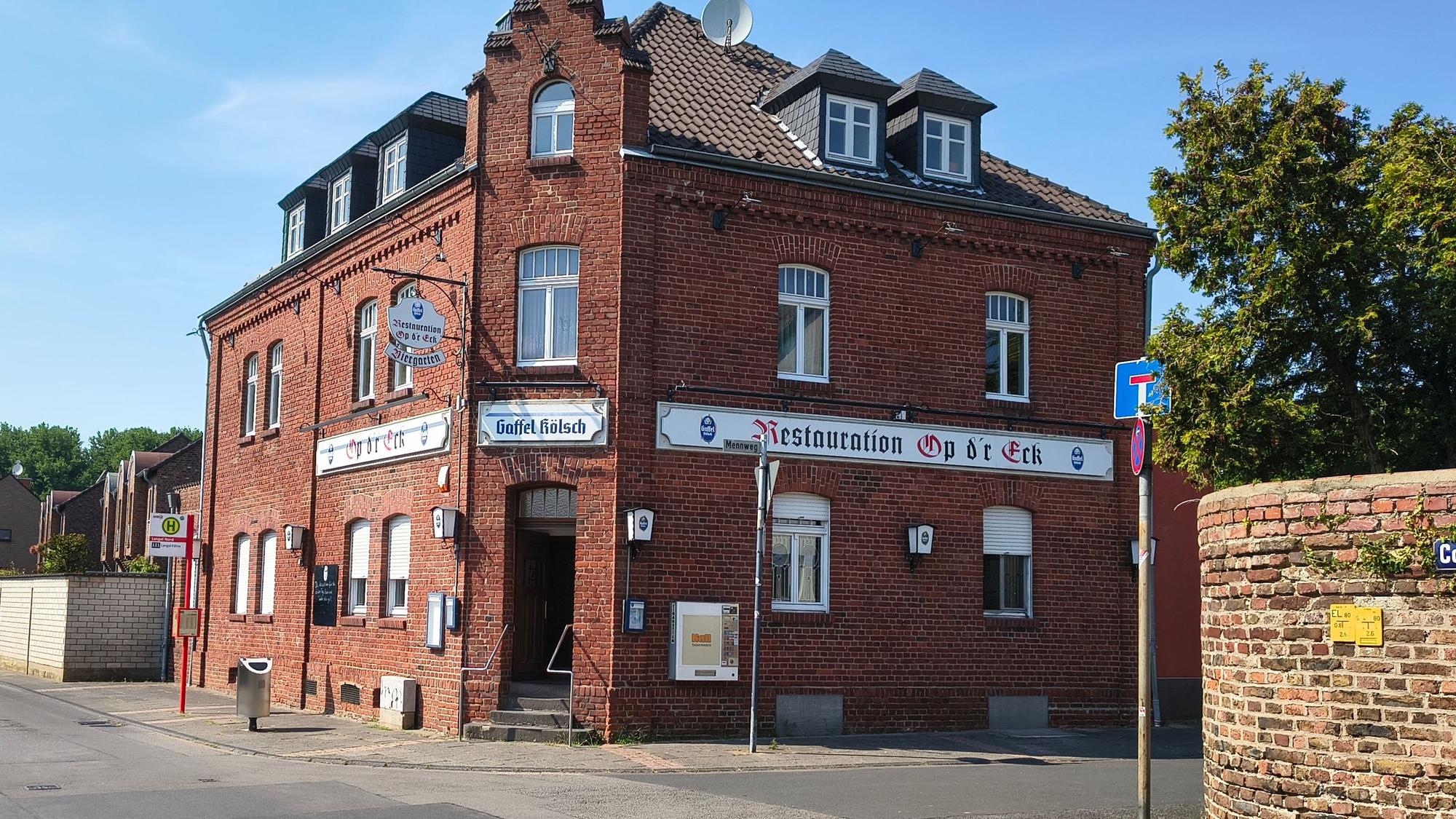 Die Gaststätte „Op D'r Eck“ auf der Cohnenhofstraße in Köln-Langel
