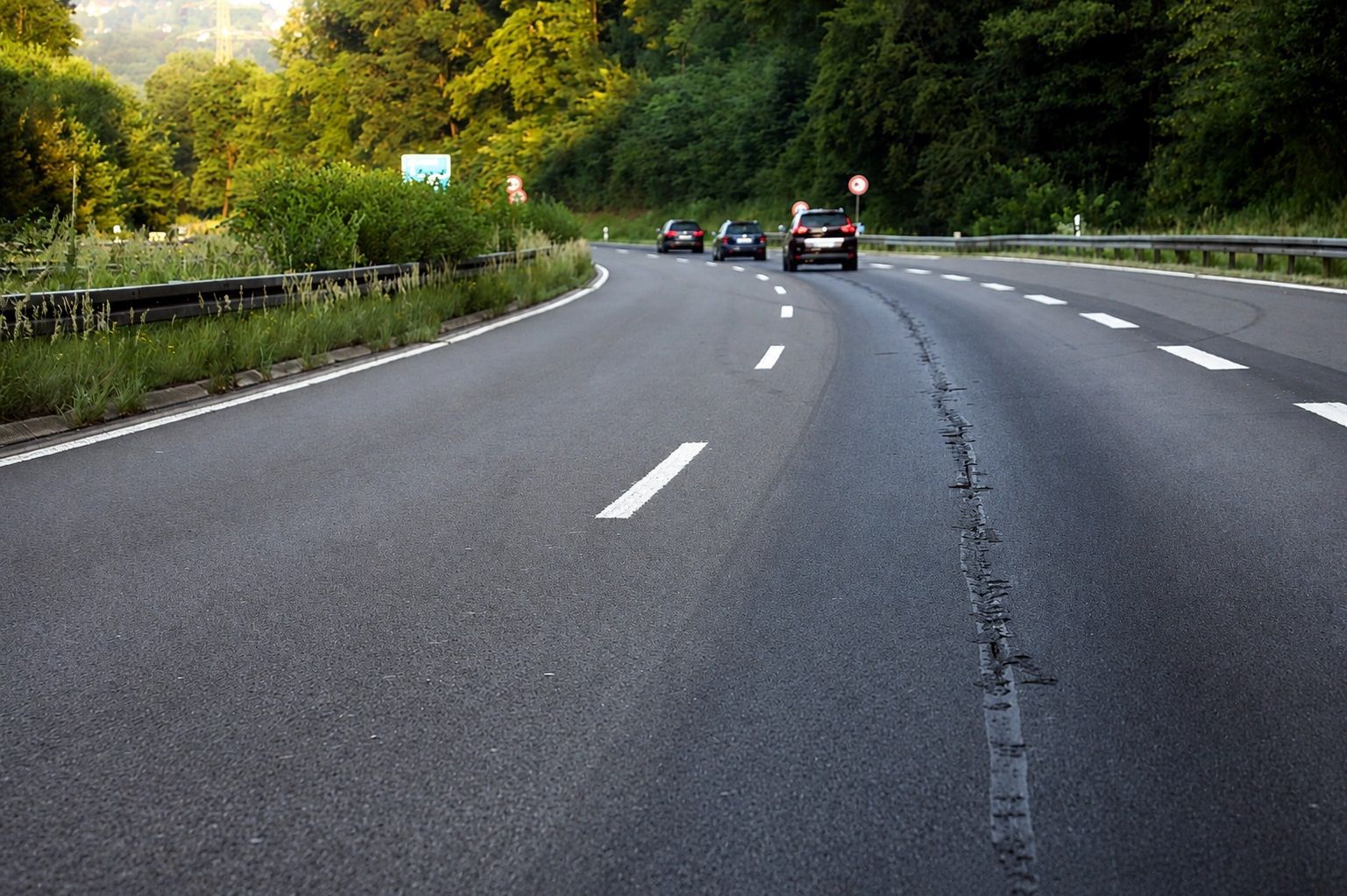 Hitzeschäden A4 bei Moitzfeld in Fahrtrichtung Olpe.