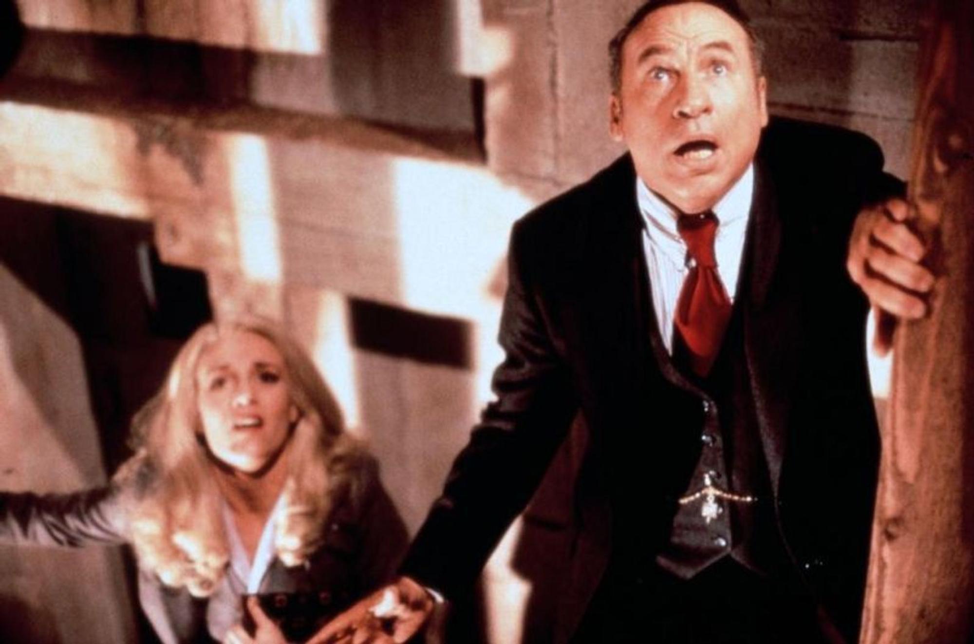 Der Psychiater Richard Thorndyke (Mel Brooks) muss in „Höhnenkoller“ (1977) hoch hinaus, um sich seinen Ängsten zu stellen. (Bild: 20th Century Studios)