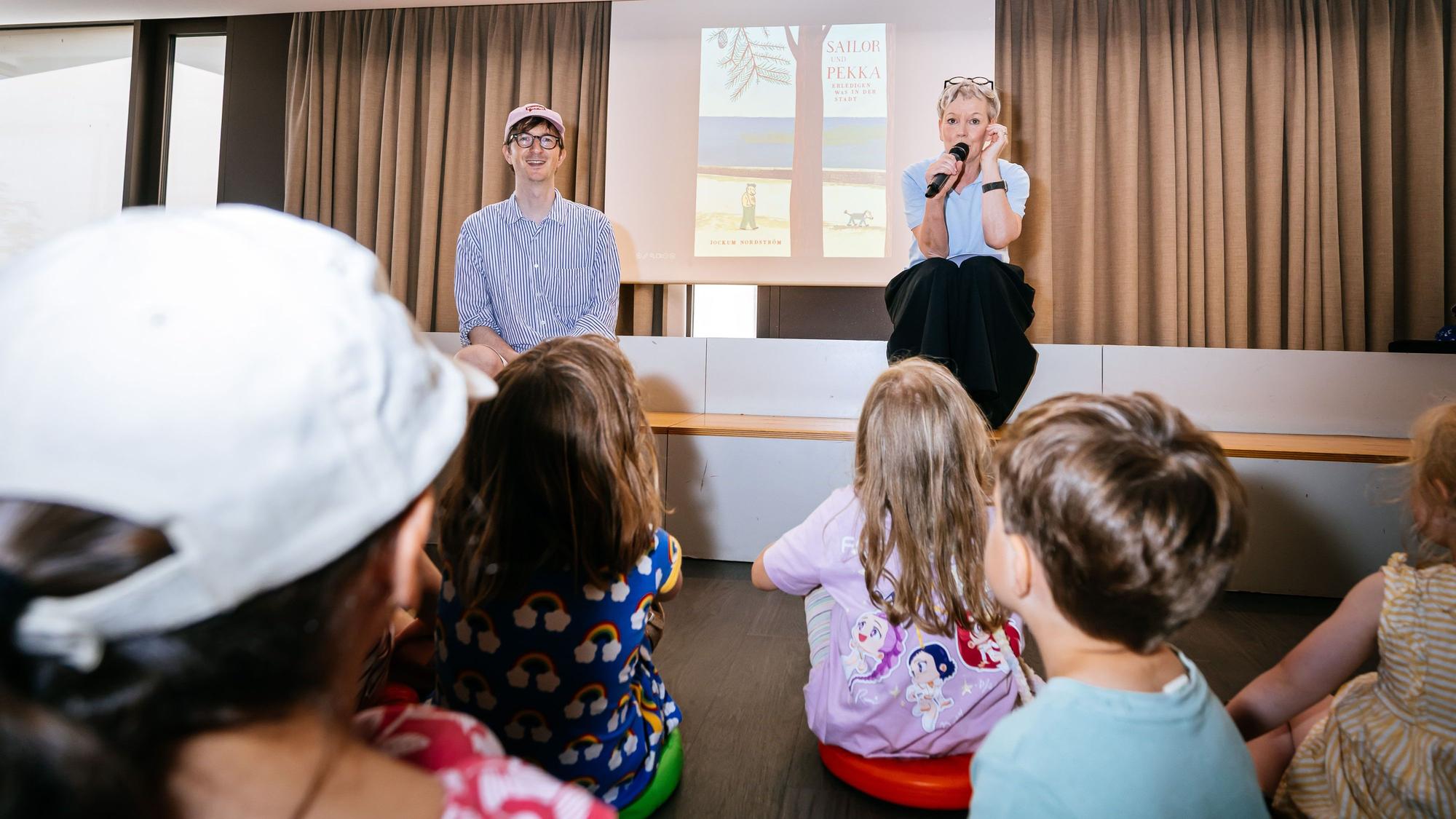 Start der Aktion „JUNGES BUCH FÜR DIE STADT 2026“ zusammen mit dem Jungen Literaturhaus und der Stadtbibliothek Köln -- Ferdinand Lutz und Britta Weyers stellen das neue Buch vor.