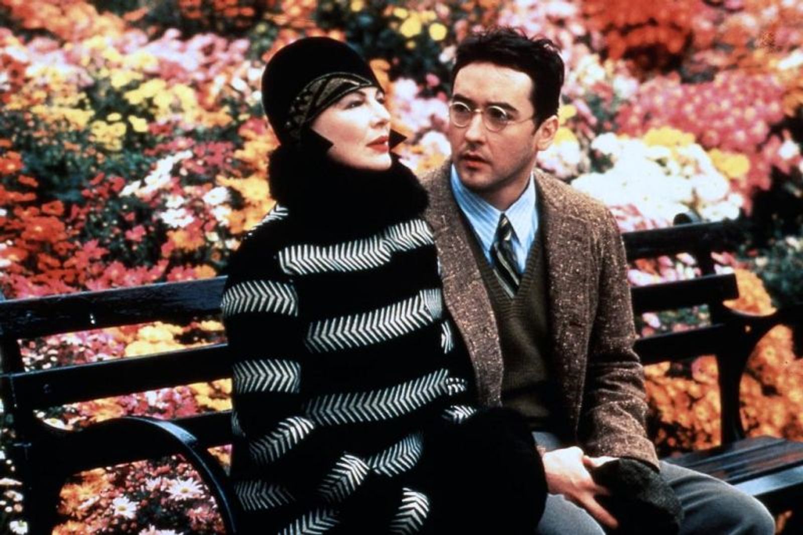 Woody Allen holte Cusack für die Oscar-prämierte Gangsterkomödie „Bullets Over Broadway“ (1994) vor die Kamera. Der Film leitete nach einigen ruhigeren Jahren eine neue Erfolgsphase ein. (Bild: Miramax)