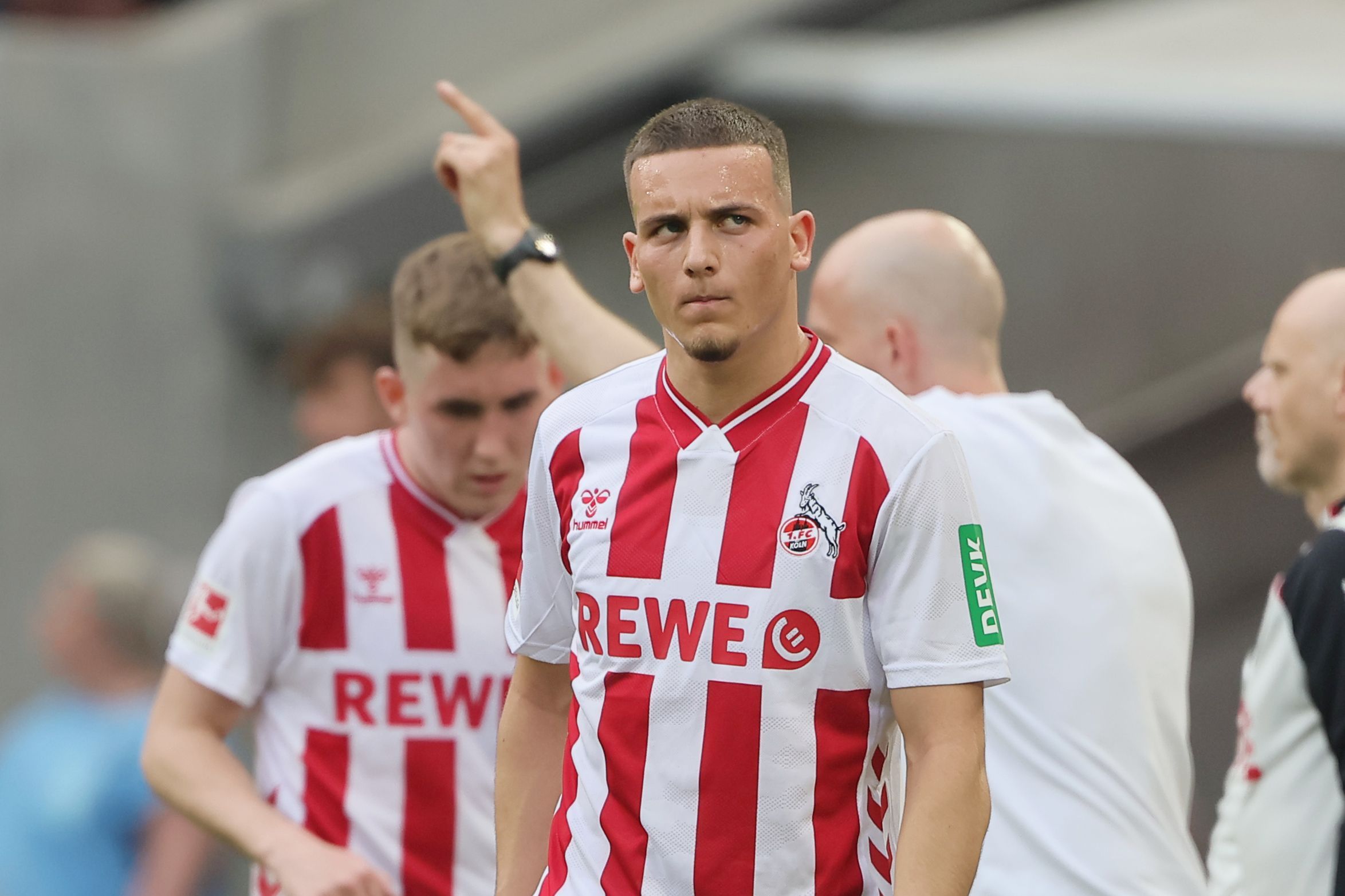 Said El Mala steht für den 1. Fc Köln auf dem Rasen.
