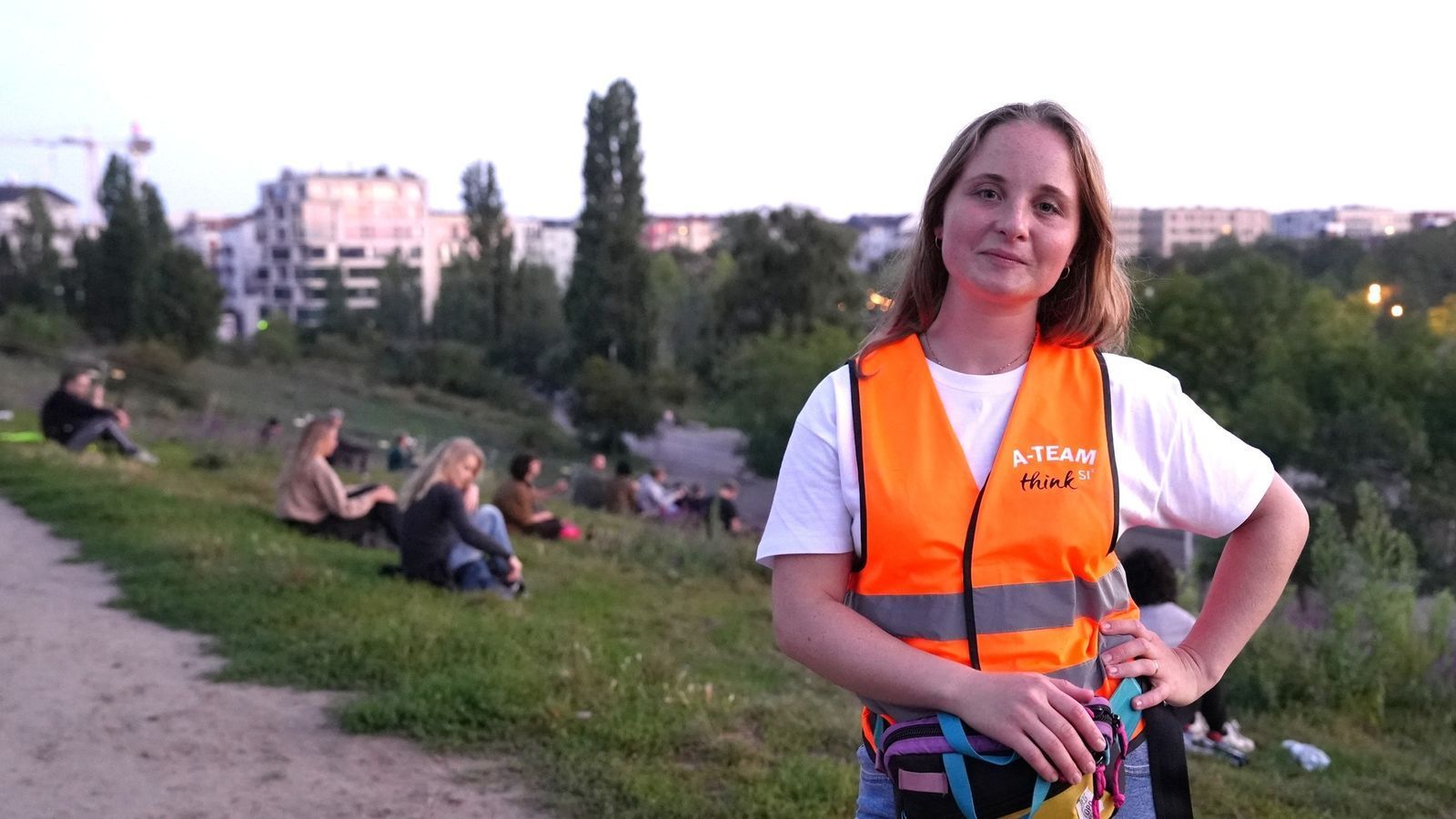 -Da-waren-K-o-Tropfen-drin-ZDF-Doku-zeigt-den-Kampf-um-die-Sicherheit-junger-Gro-st-dterinnen