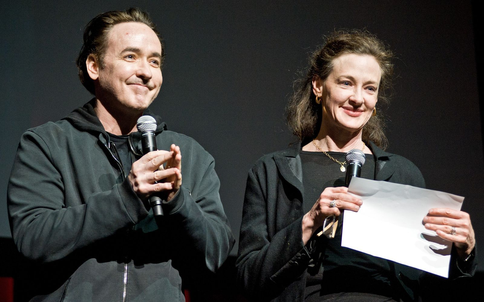 Der Apfel fällt nicht weit vom Stamm: John Cusacks Vater und seine Schwestern Ann und Joan (Bild) sind ebenfalls Schauspieler. (Bild: Timothy Hiatt/Getty Images)