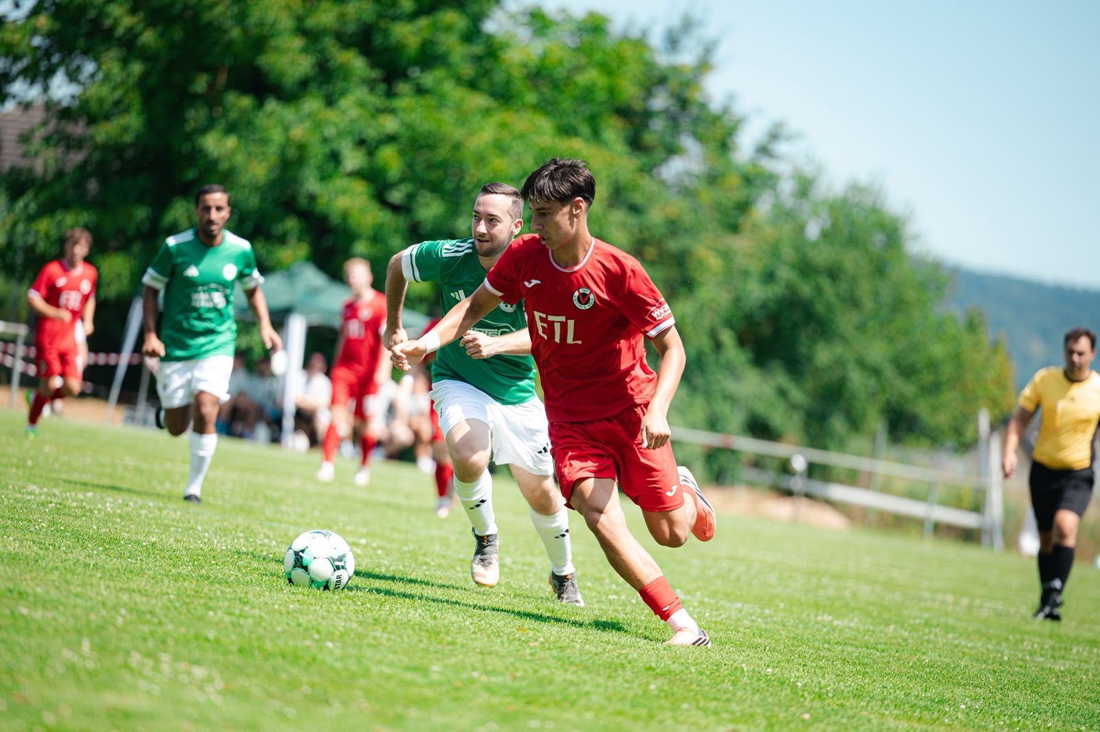 Viktoria-K-ln-18-Tore-und-hohe-Temperaturen-beim-Auftakt-Testspiel