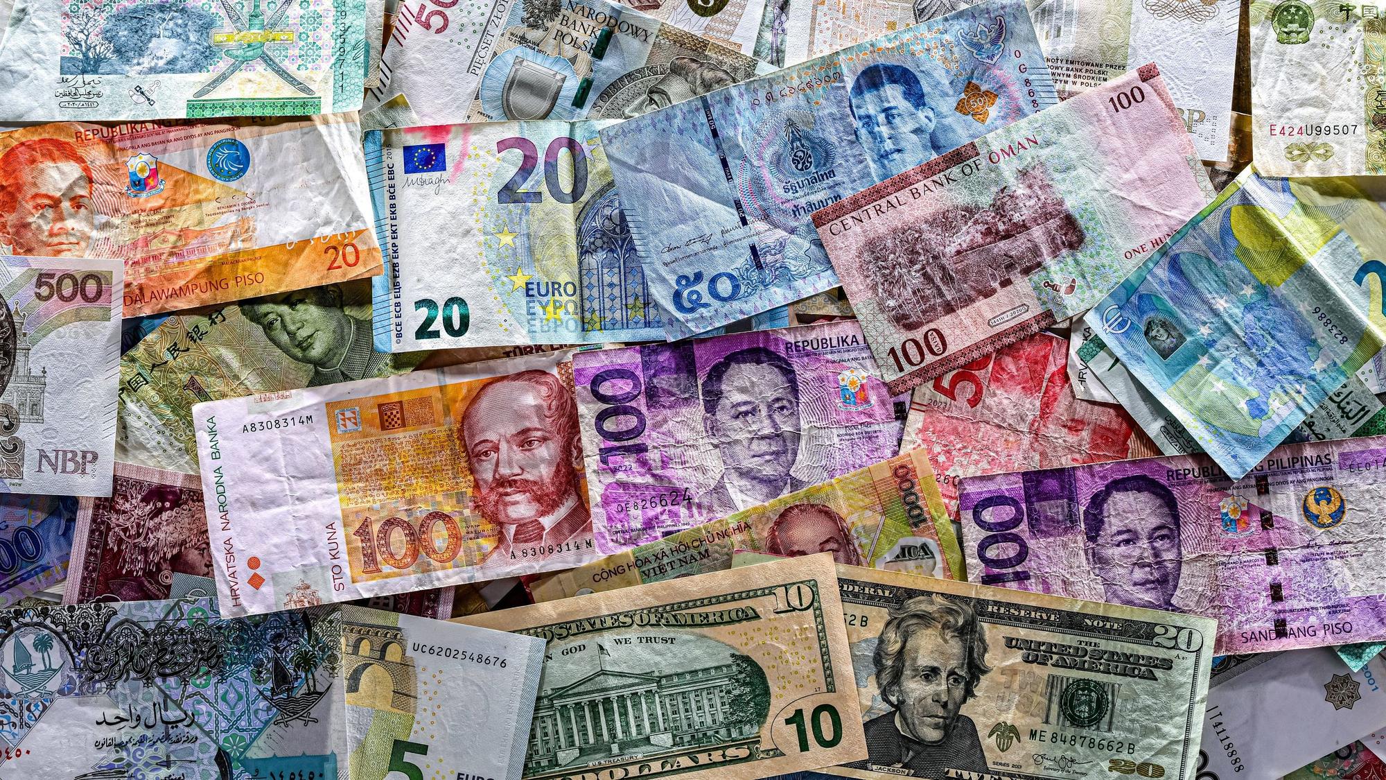 Banknoten verschiedener nationaler Währungen