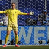 Manuel Neuer steht im Tor.