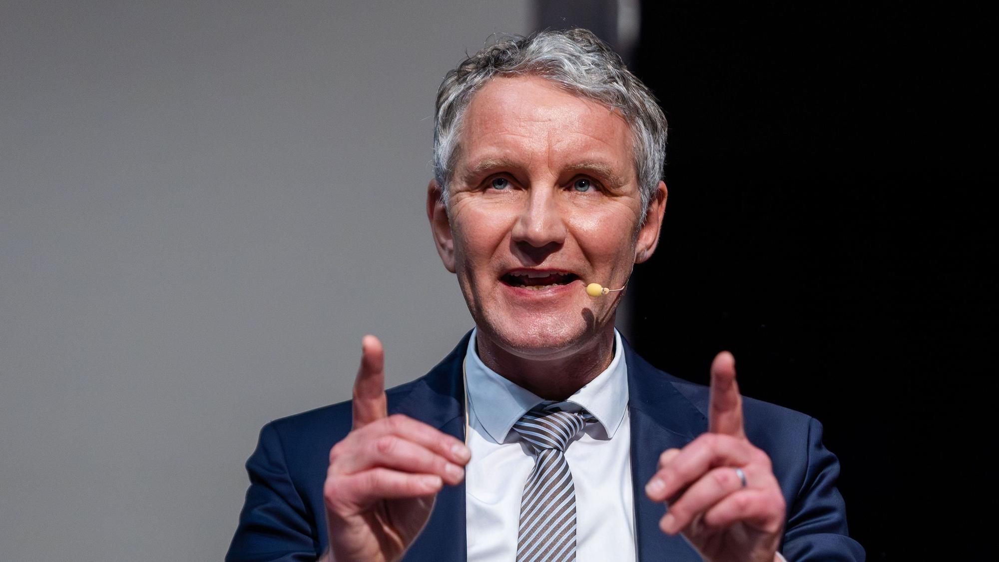 Thüringens AfD-Fraktionschef Björn Höcke war im Podcast von „Ben ungeskriptet“ zu Gast.