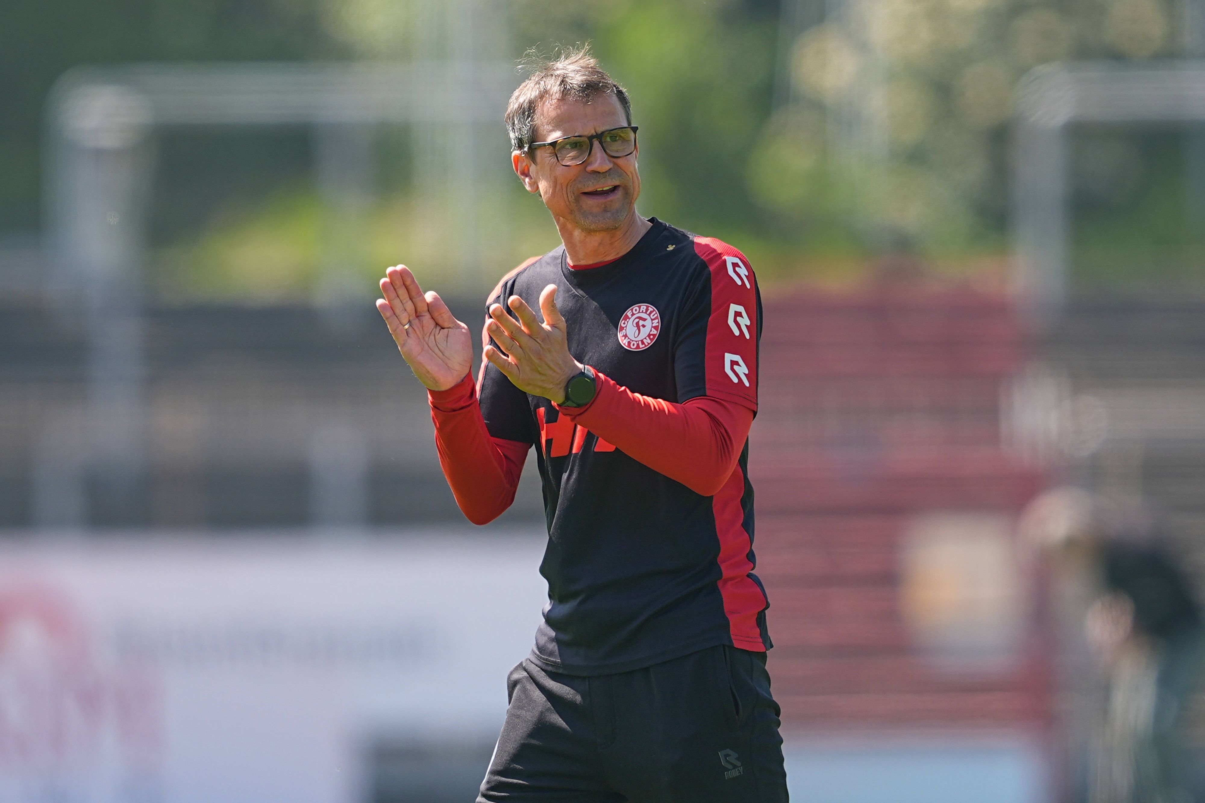 25.04.2026, xydrx, Fußball, Regionalliga West, SC Fortuna Köln - SC Wiedenbrück , Saison 2025 2026, Südstadion: Matthias Mink Cheftrainer SC Fortuna Köln *** 25 04 2026, xydrx, Football, Regionalliga West, SC Fortuna Köln SC Wiedenbrück , Season 2025 2026, Südstadion Matthias Mink Head Coach SC Fortuna Köln Copyright: HMBxMedia/YannisxDreimann