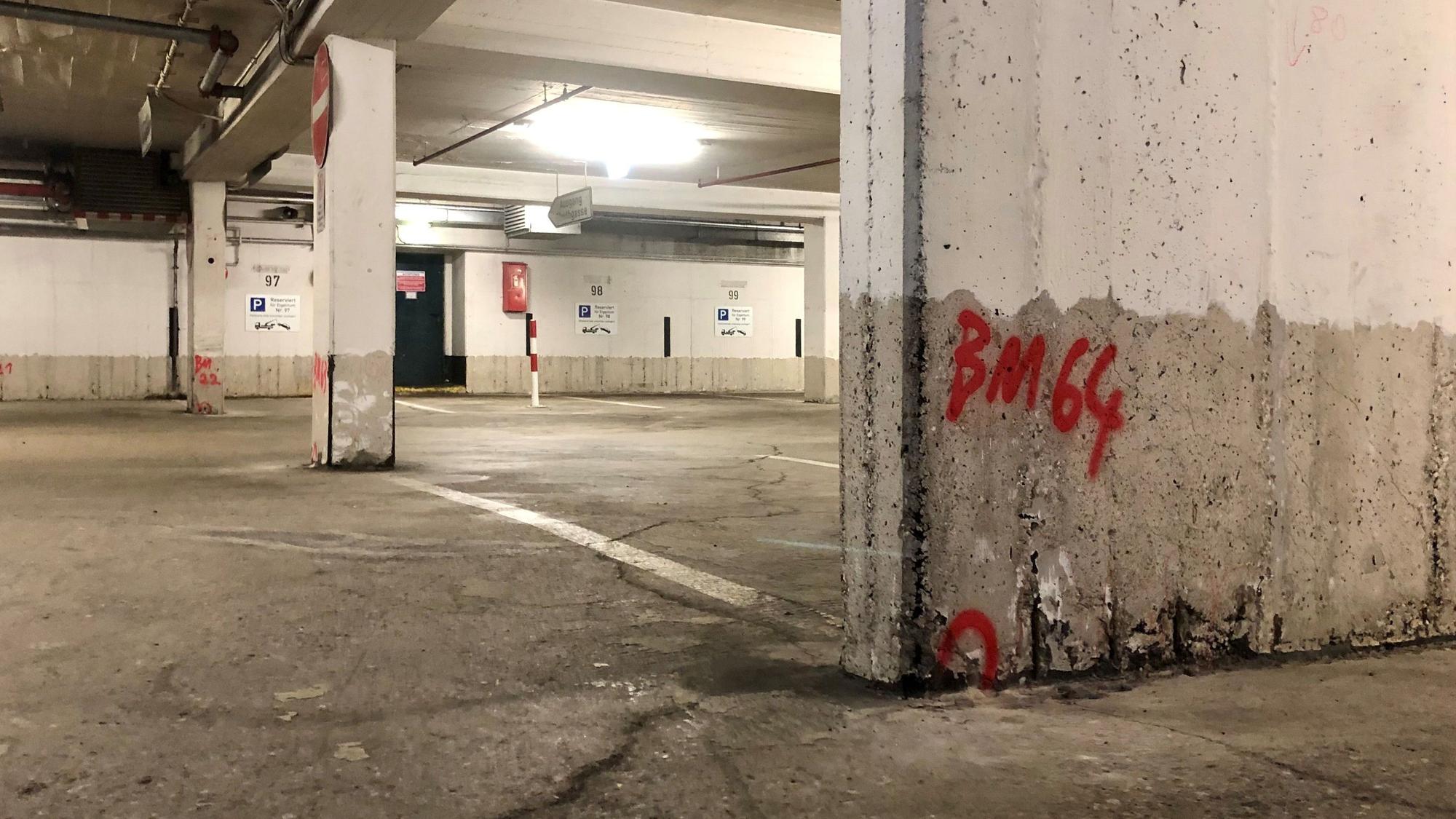 Maroder Stahlbeton in der Tiefgarage Groß St. Martin.