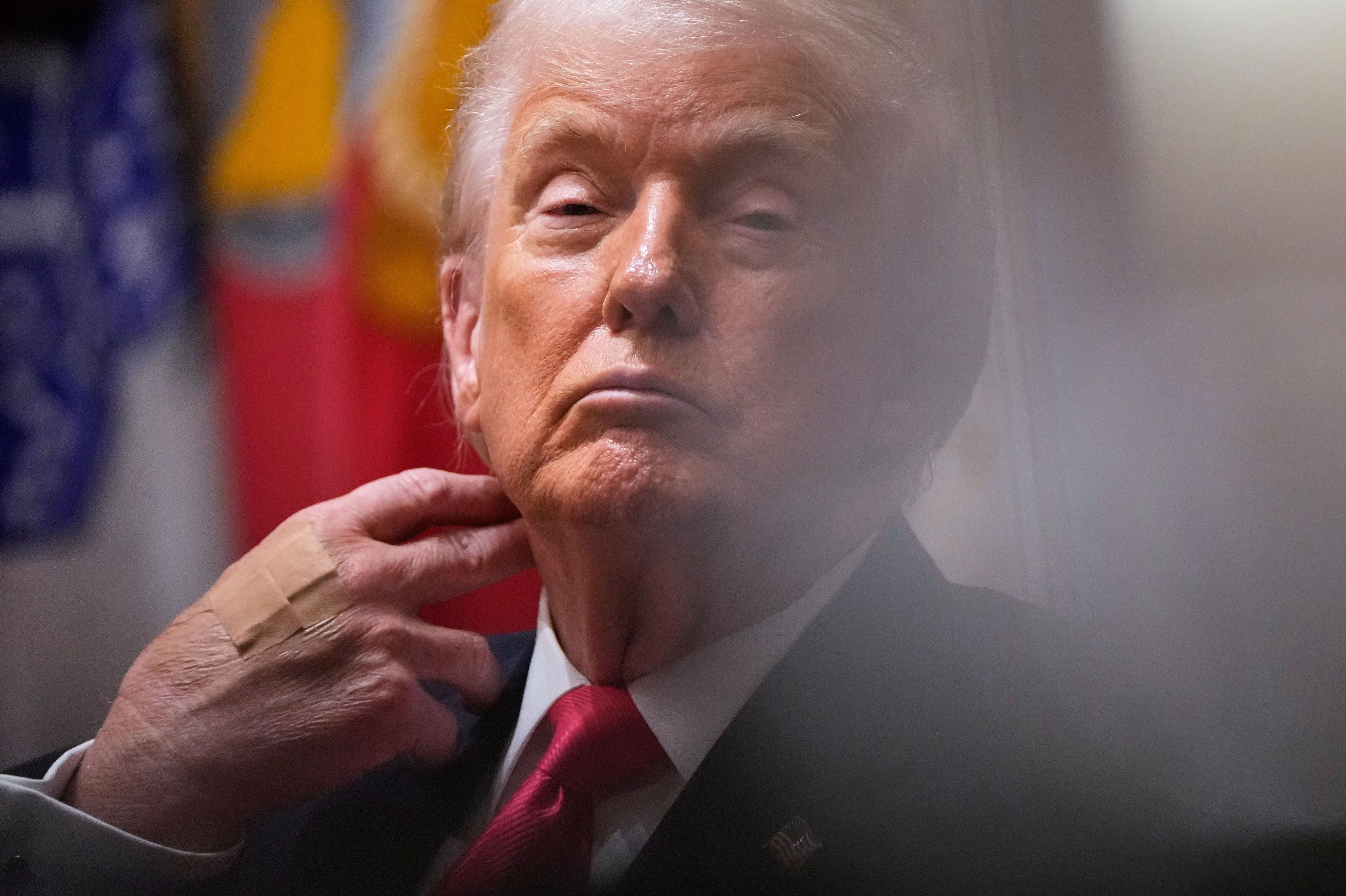 US-Präsident Donald Trump nimmt an einer Kabinettssitzung im Weißen Haus teil. (Archivbild)