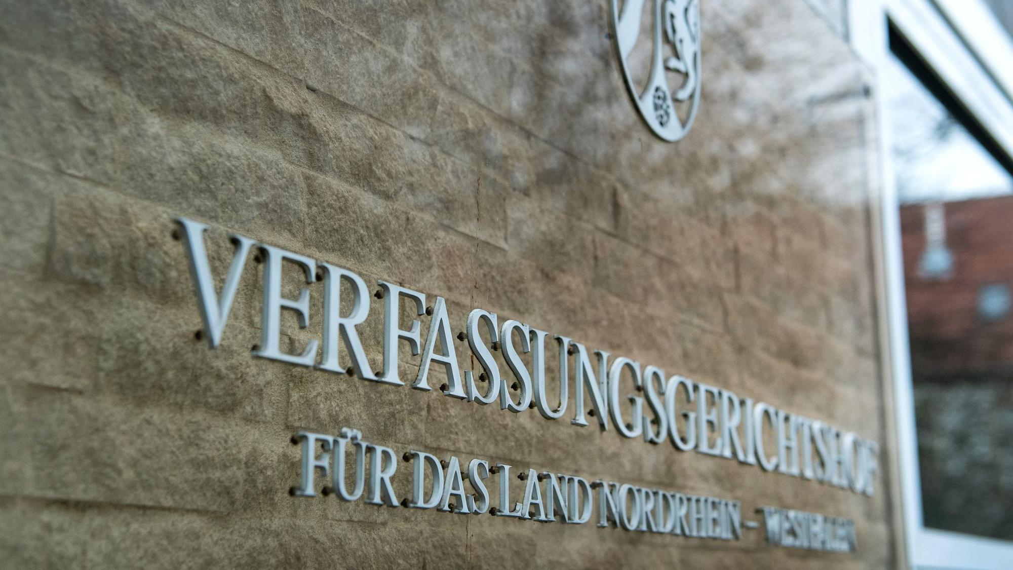Im Streit um Unterlagen für den U-Ausschuss zum Solinger Anschlag hat das Gericht ein Urteil verkündet. (Archivbild)