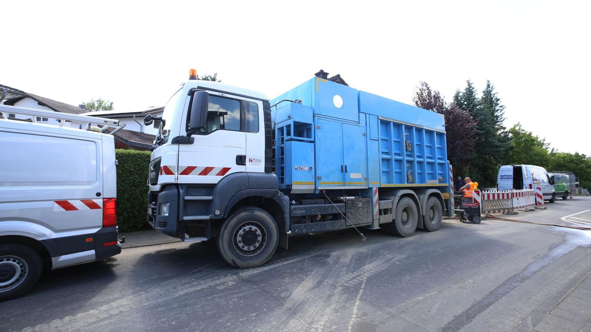 Ein Saugbagger im Einsatz.